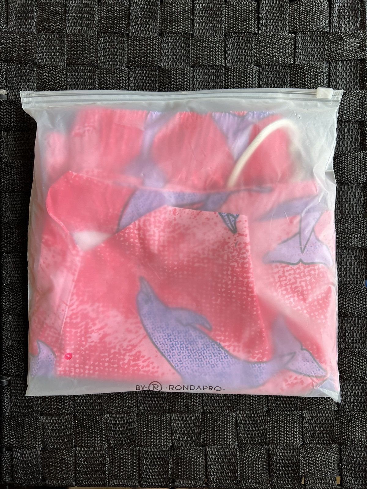 Other Bad Bunny Un Verano Sin Ti Redish Dolphin Shorts Size US 32 / EU 48 - 2 Thumbnail