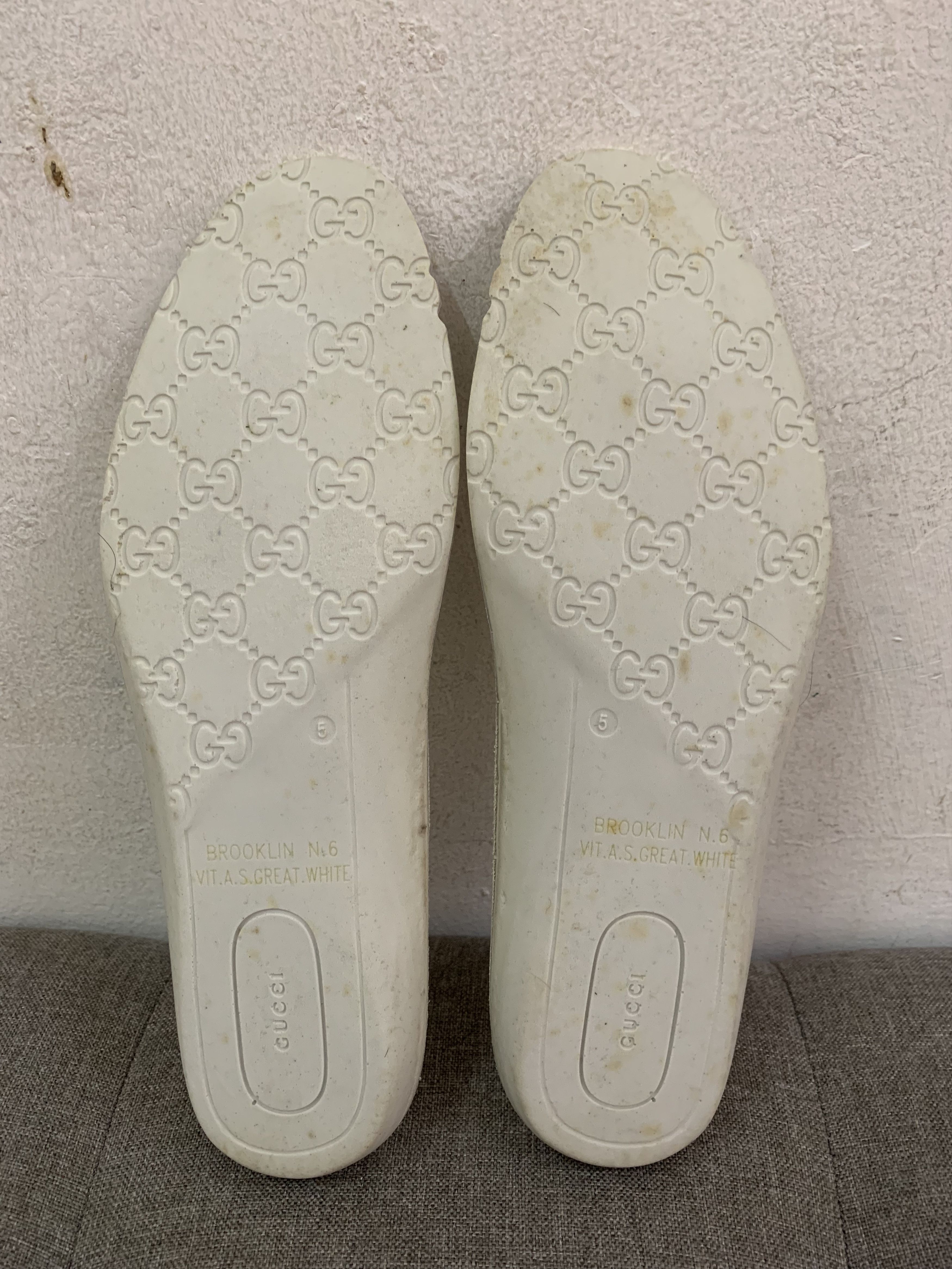 Gucci Auth Gucci Grainy Leather Lace-up Sneaker Size US 6 / EU 39 - 18 Thumbnail