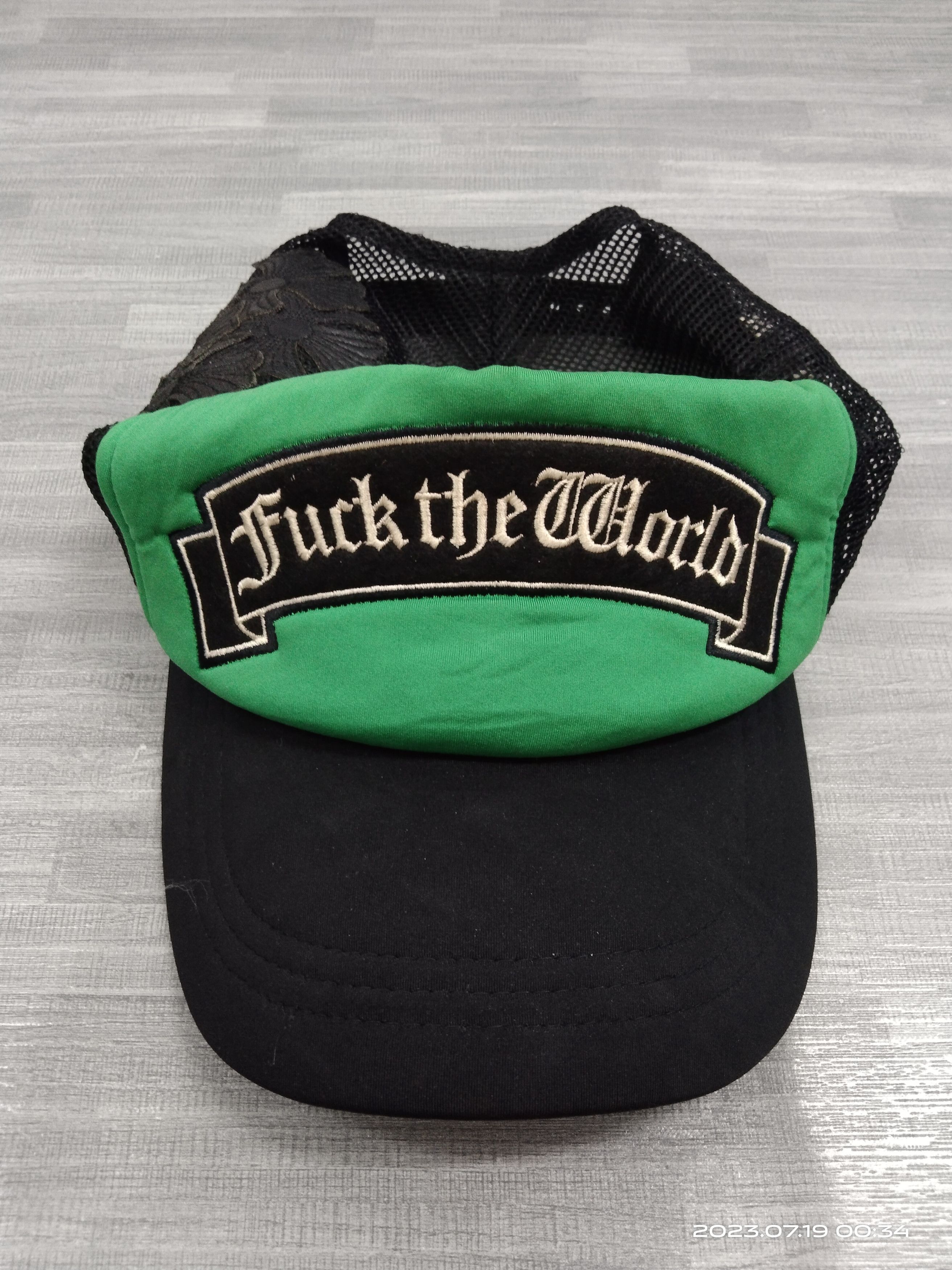 Japanese Brand PORN SCRIPE CROSS PACTH FUCK THE WOLD FUCK YOU Size ONE SIZE - 2 Thumbnail