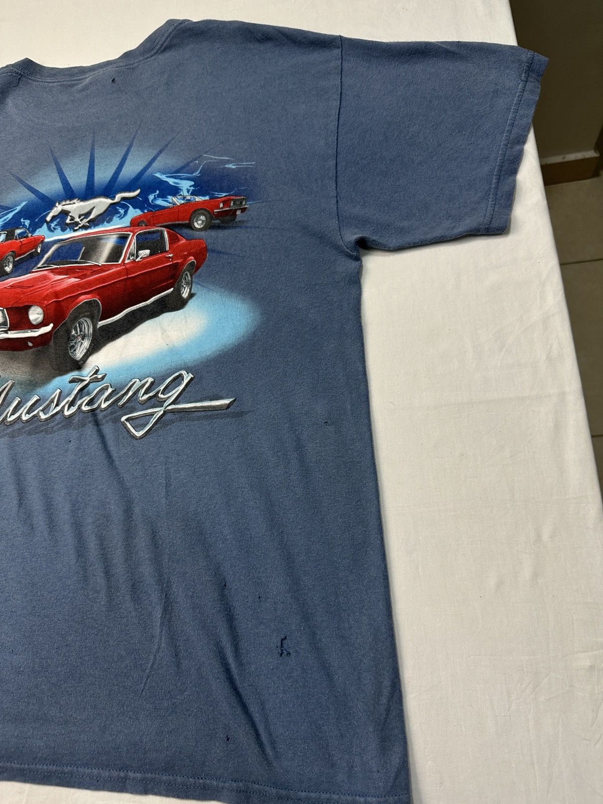 Gildan Vtg Mustang classic muscle cars motorsport tee Size US L / EU 52-54 / 3 - 16 Thumbnail