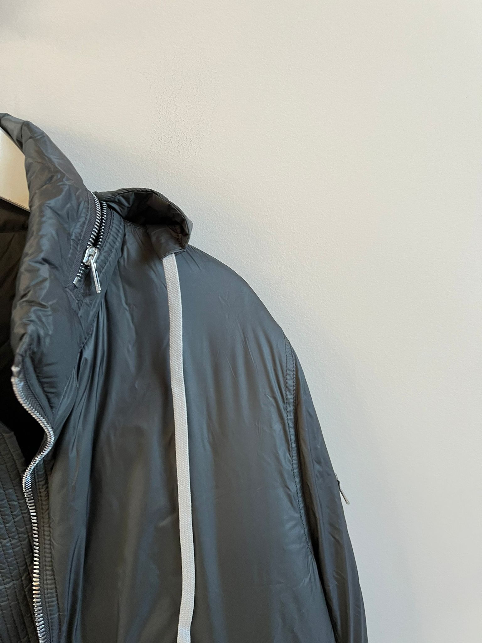 Rick Owens Down Zipped Hood Bomber Jacket in Dark Dust Size US S / EU 44-46 / 1 - 2 Thumbnail