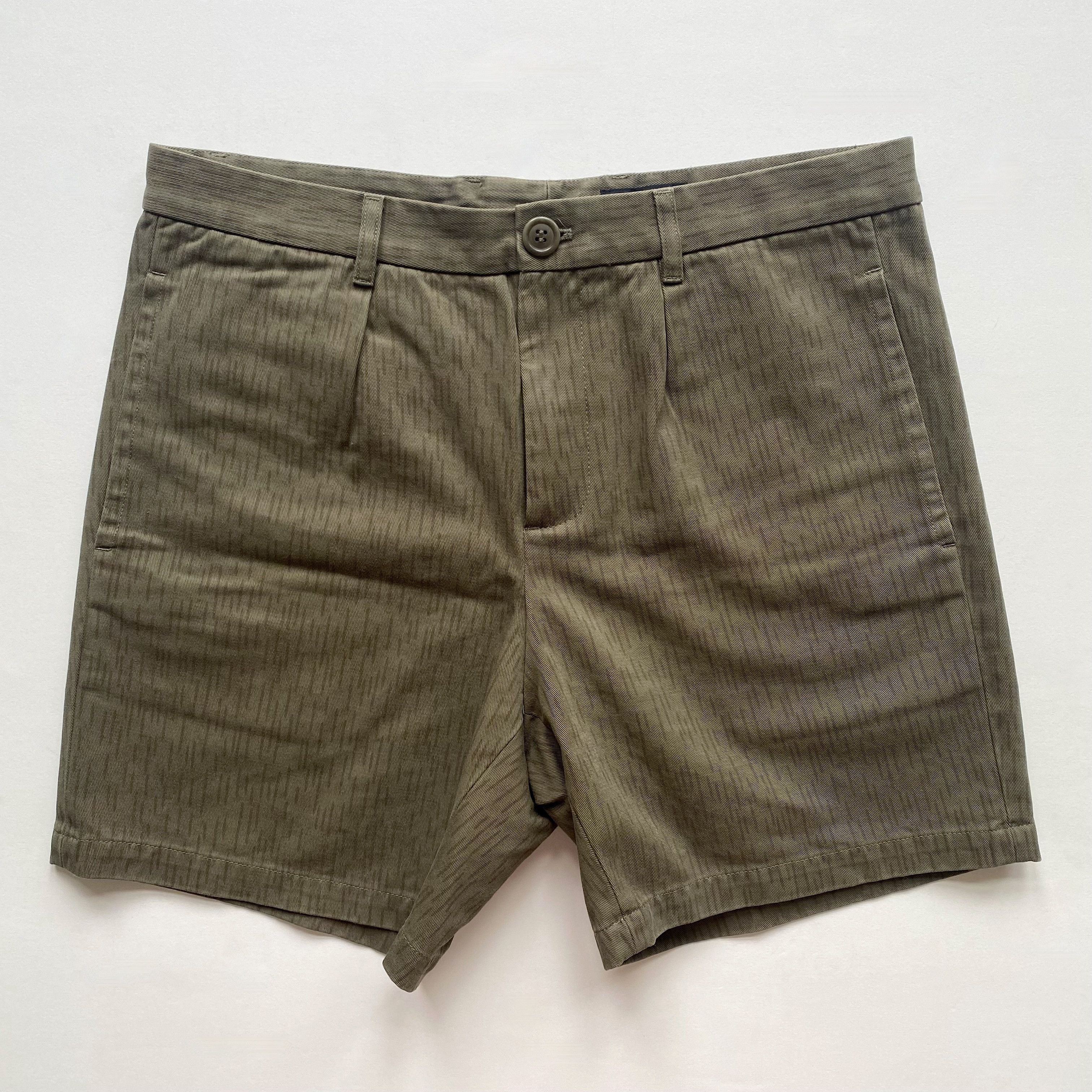 OLIVE GREEN PLEATED OFFICER SHORTS SZ. XS