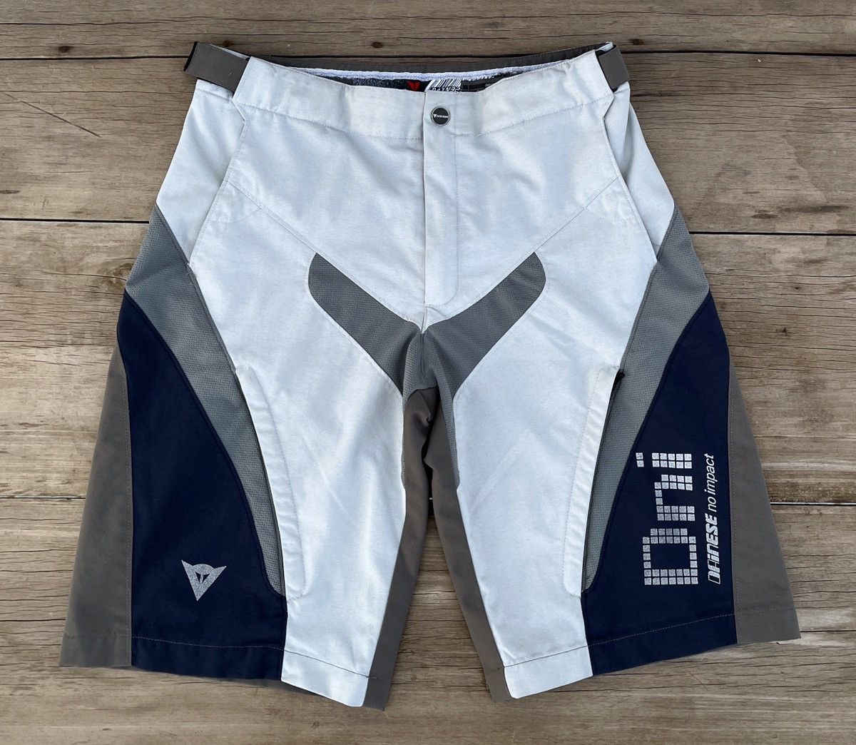 Dainese 🔥Rare DAINESE DNI Ventilated Gorpcore Shorts Size US 31 - 1 Thumbnail
