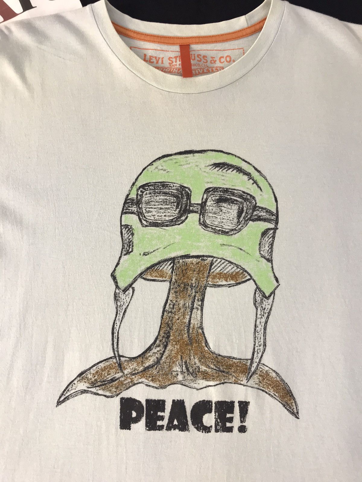 Levi's × Vintage Vintage Levi’s Strauss&Co Graphics Picture Peace!Tee Style Size US M / EU 48-50 / 2 - 5 Thumbnail