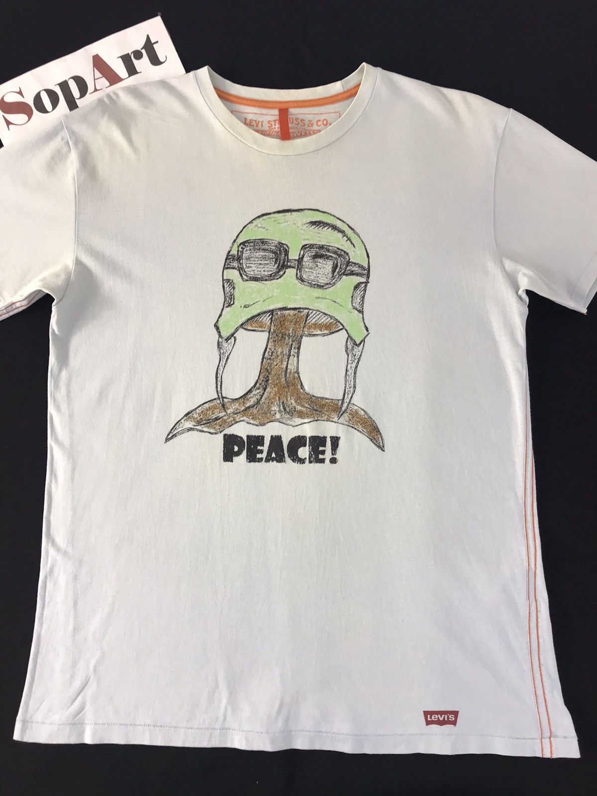 Levi's × Vintage Vintage Levi’s Strauss&Co Graphics Picture Peace!Tee Style Size US M / EU 48-50 / 2 - 3 Thumbnail
