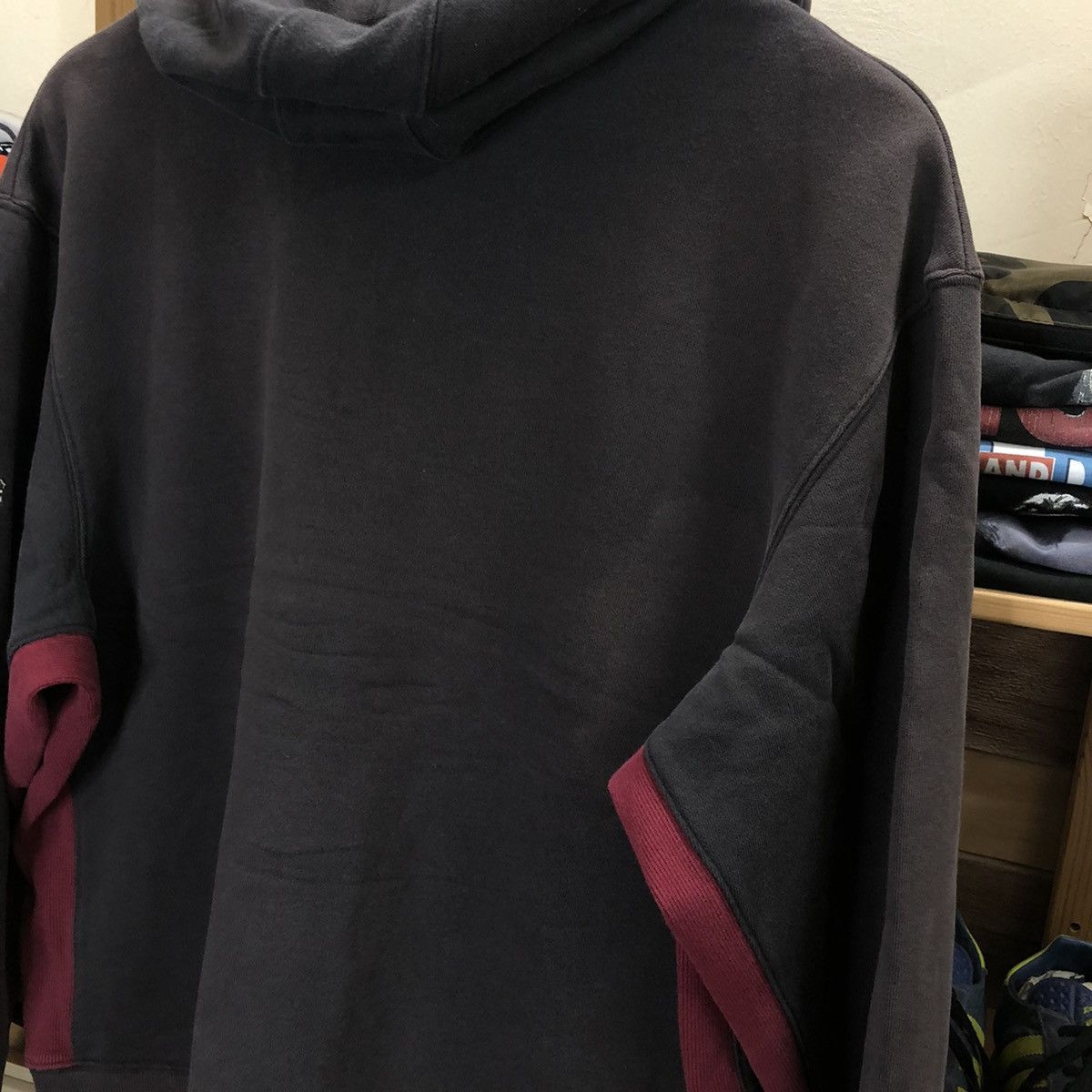 Nike × Vintage Distressed Sun Faded Nike Hoodie With Embroidery Logo Size US M / EU 48-50 / 2 - 7 Thumbnail