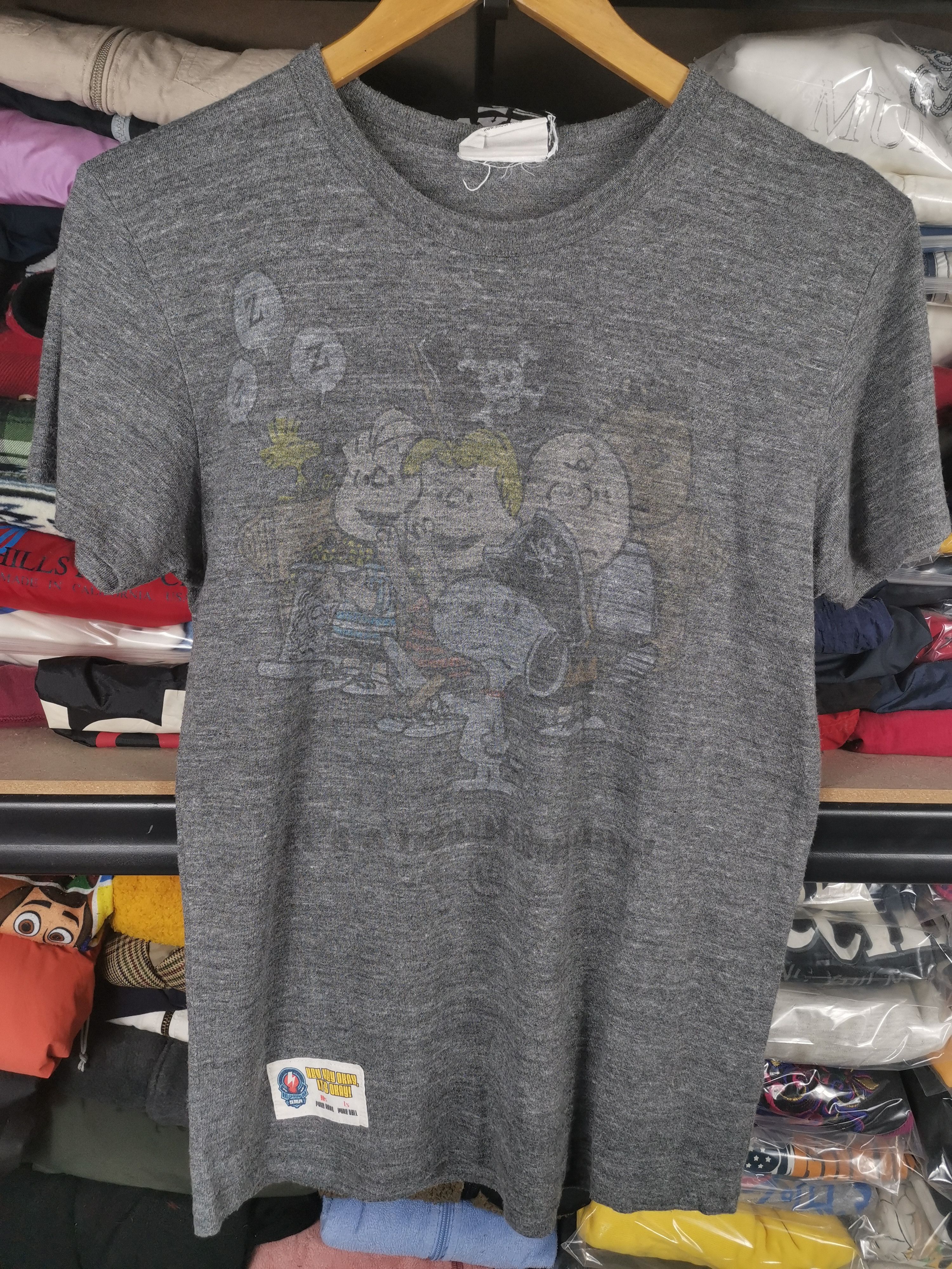 image of Cartoon Network x Peanuts Vintage Snoopy Peanut Tshirt in Grey, Men's (Size Medium)