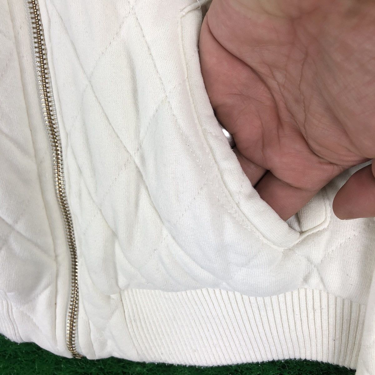 Bershka Bershka Quilted Bomber Style Jacket Zip up Size M / US 6-8 / IT 42-44 - 7 Thumbnail