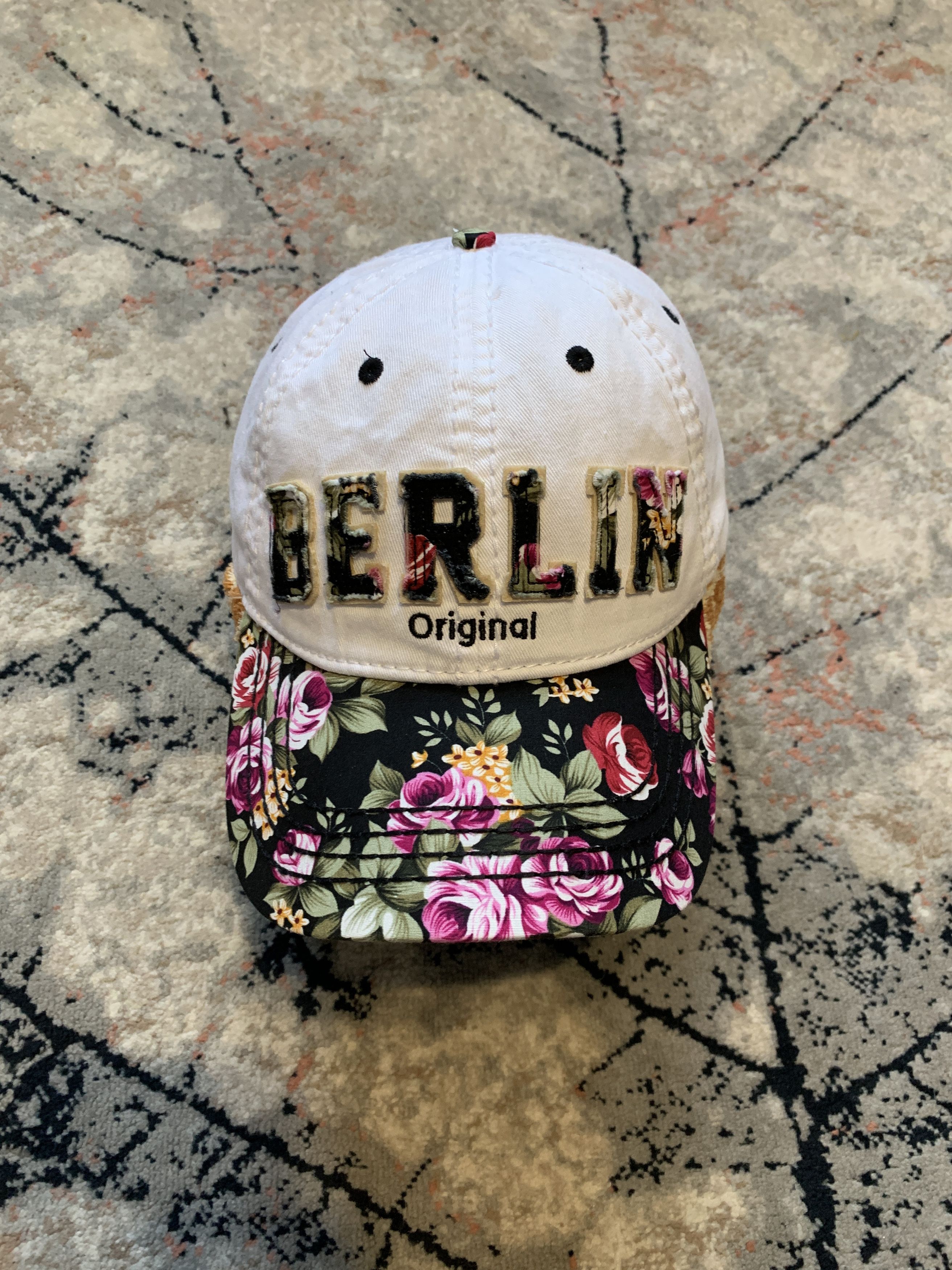 Robin Ruth Robin Ruth Berlin Cap Size ONE SIZE - 2 Thumbnail