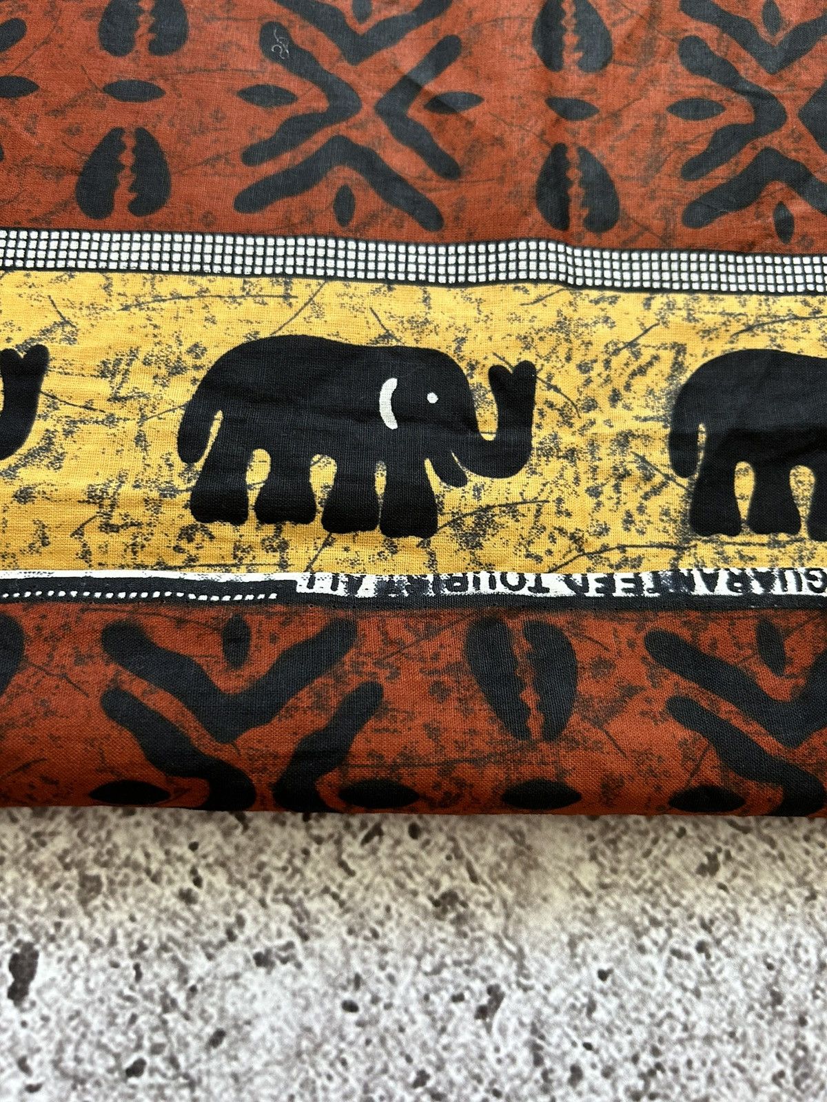 Japanese Brand Vintage Graphic Elephant India Hawaiian Style Luxury Shirt Size US XL / EU 56 / 4 - 14 Thumbnail