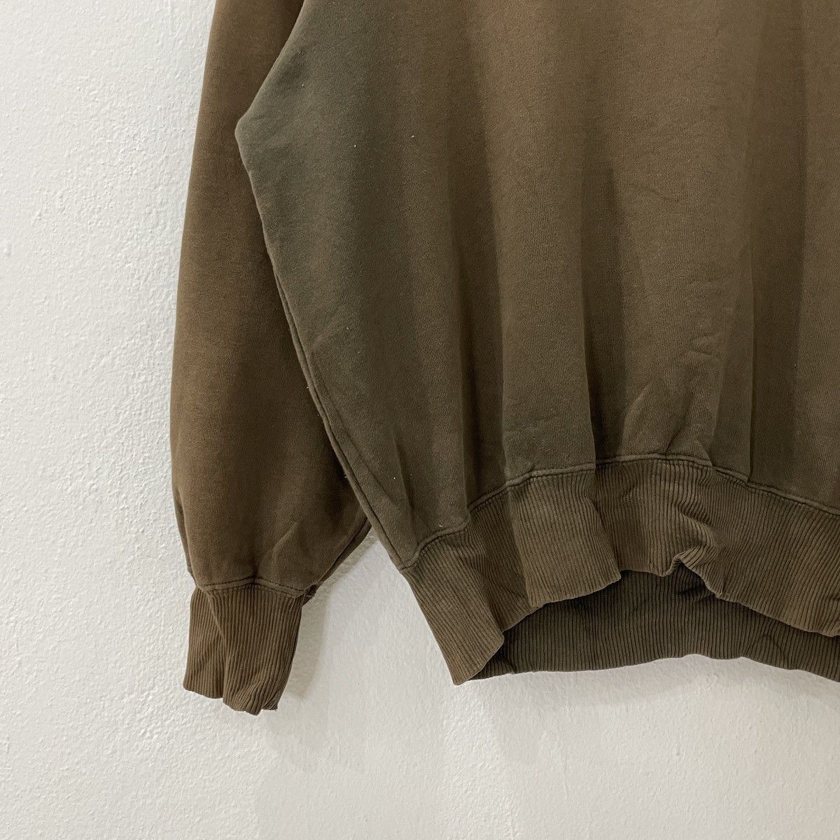 Champion Vintage Champion Embroidery Small Logo Sweatshirt Size US L / EU 52-54 / 3 - 3 Thumbnail