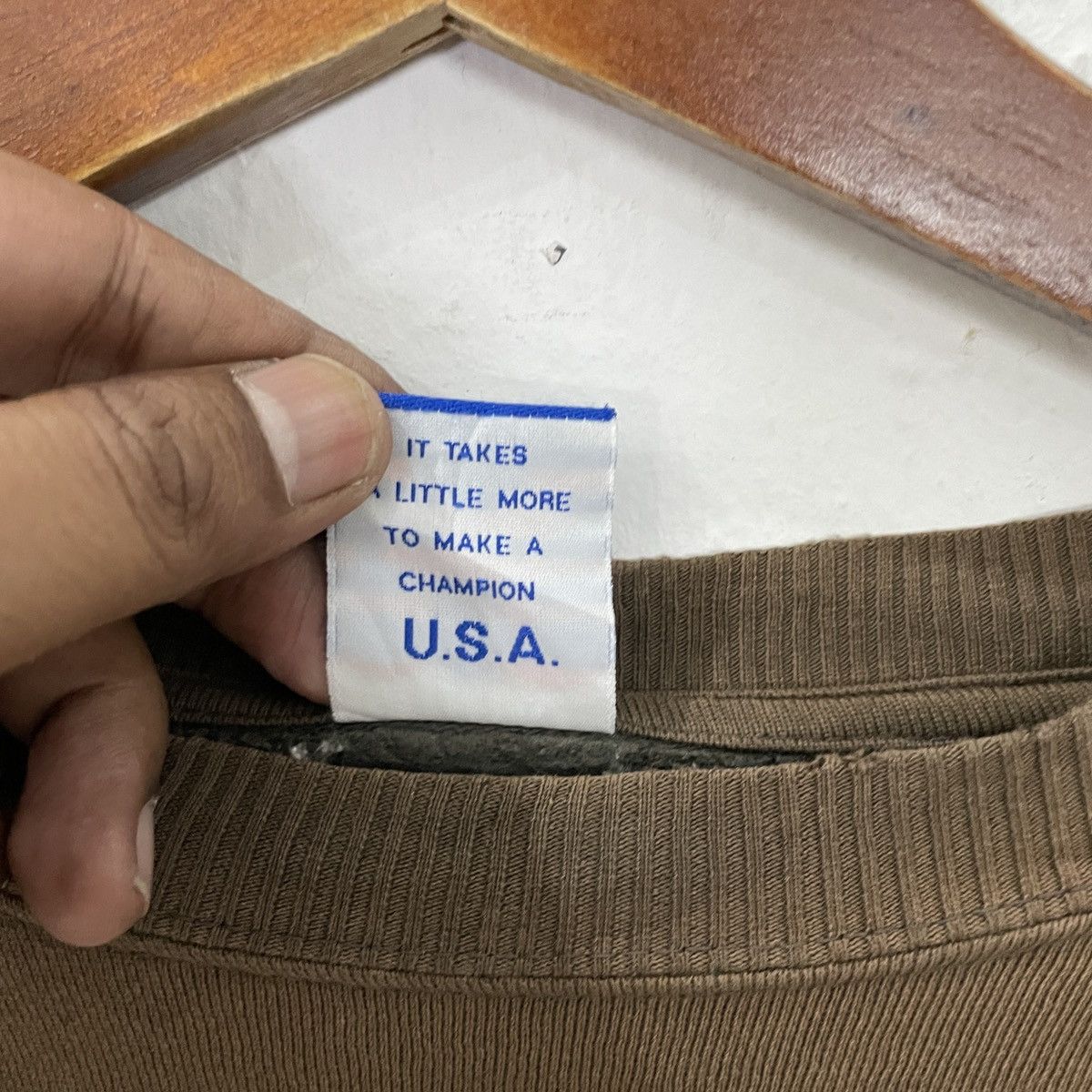 Champion Vintage Champion Embroidery Small Logo Sweatshirt Size US L / EU 52-54 / 3 - 6 Thumbnail