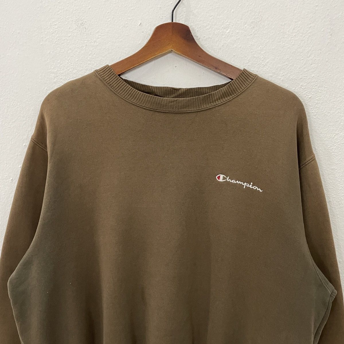 Champion Vintage Champion Embroidery Small Logo Sweatshirt Size US L / EU 52-54 / 3 - 4 Thumbnail