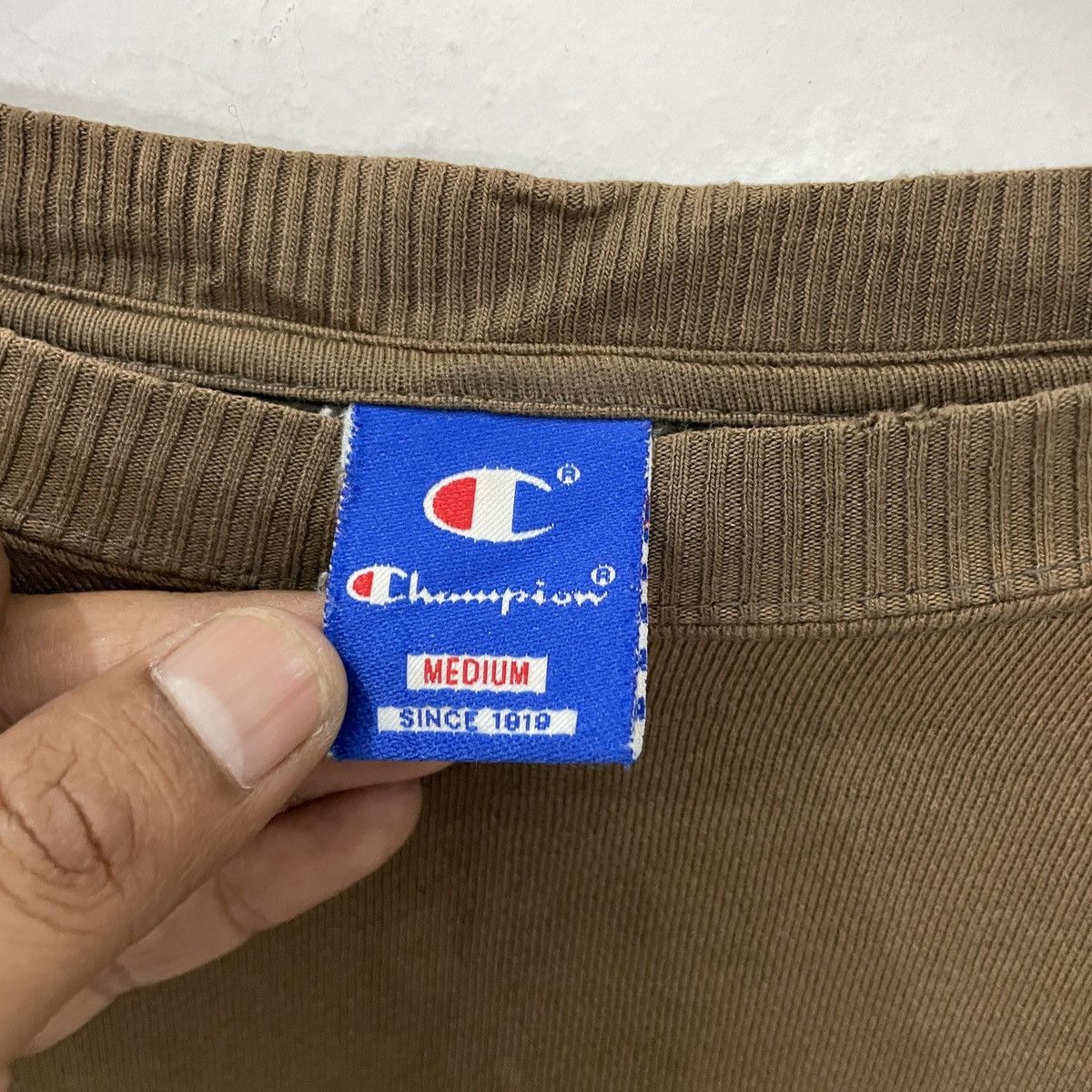 Champion Vintage Champion Embroidery Small Logo Sweatshirt Size US L / EU 52-54 / 3 - 5 Thumbnail