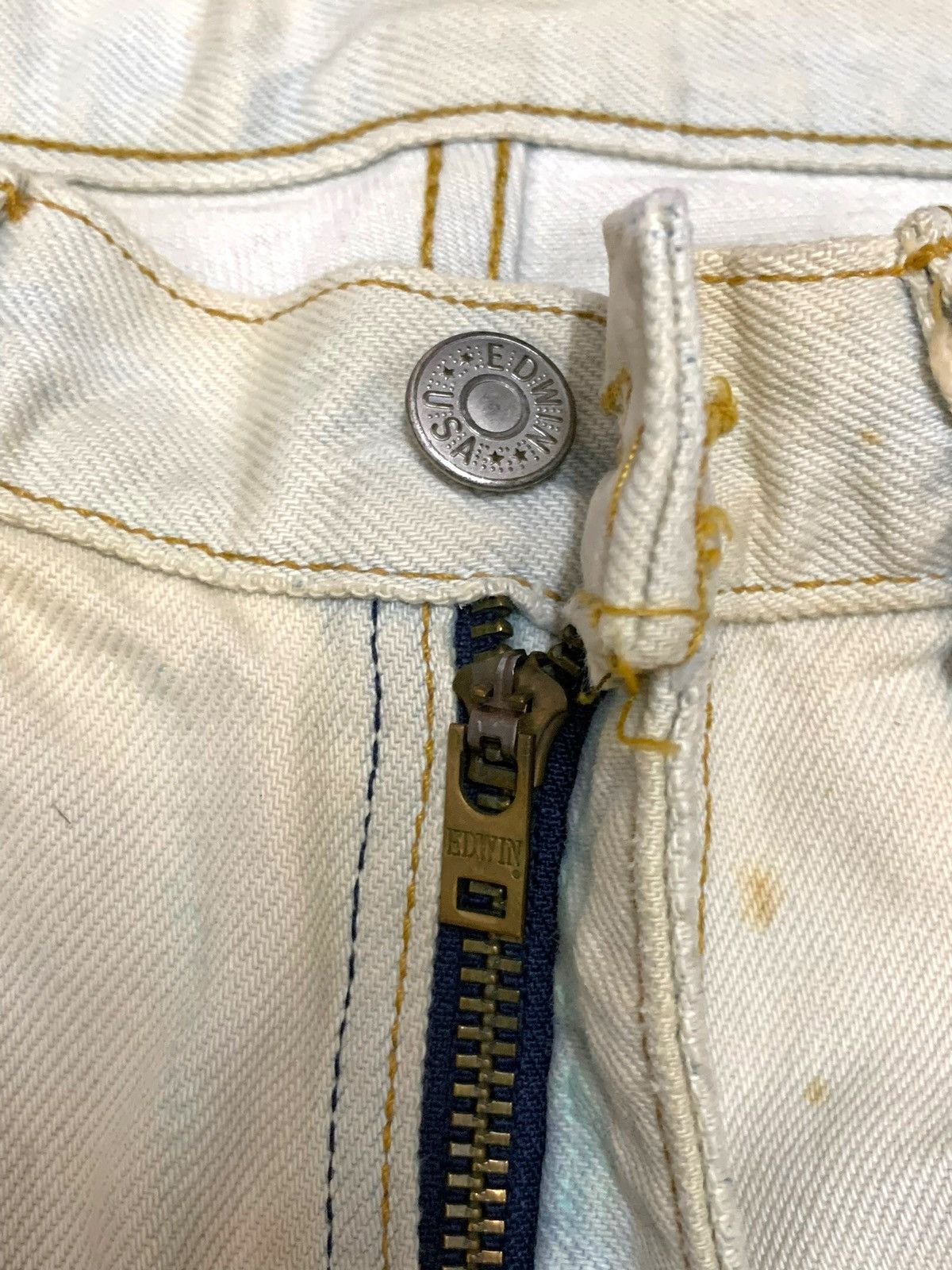 Edwin Vintage Edwin 80s Distressed White Denim Size US 28 / EU 44 - 9 Thumbnail