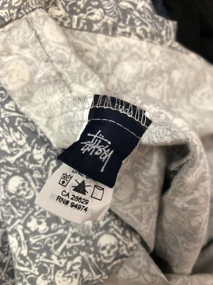 Stussy 👉🔥 Stussy Made in Usa All Printed Skeletons Button Shirt Size US M / EU 48-50 / 2 - 11 Thumbnail