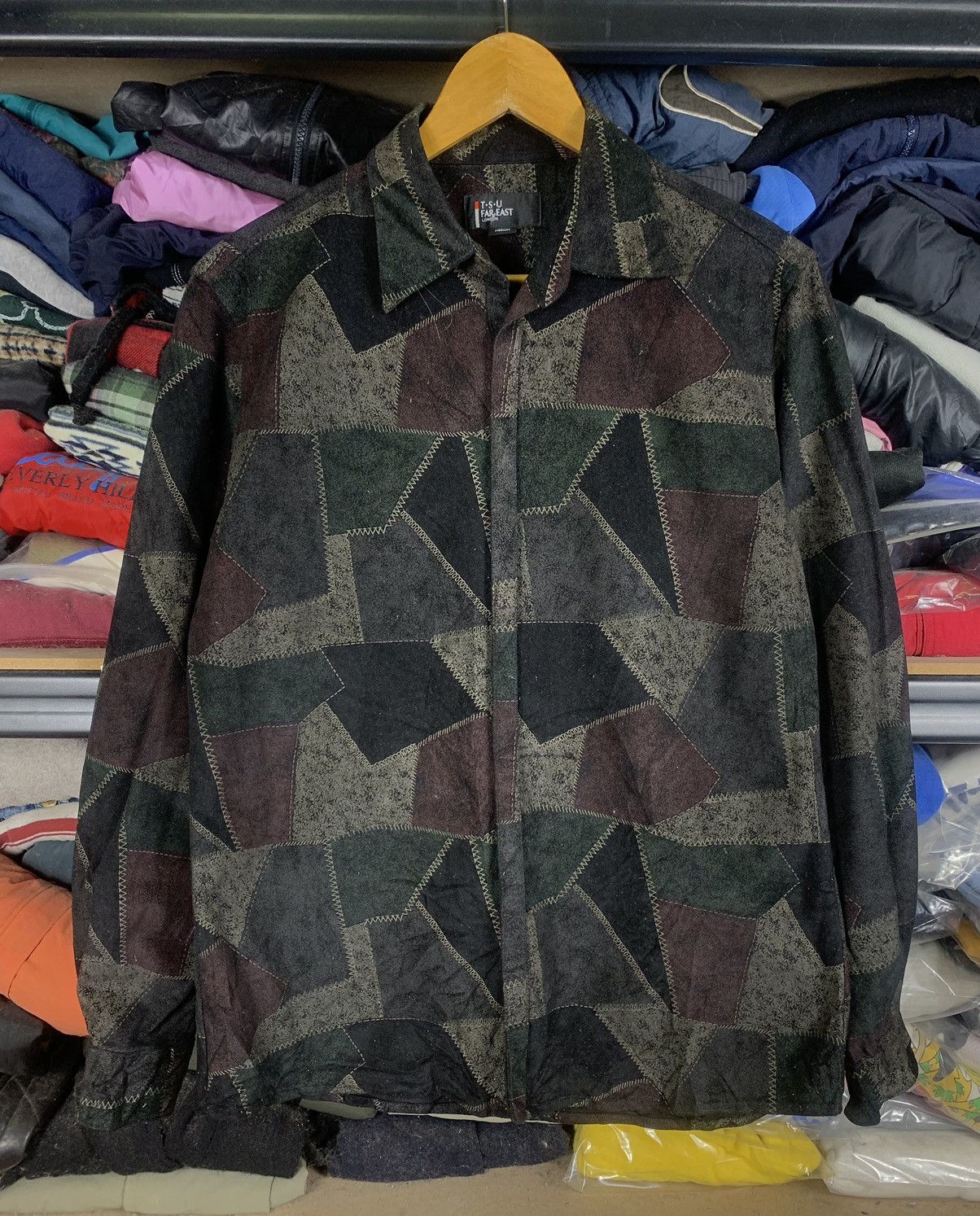 Japanese Brand Vintage Patchwork Flannel Shirt Jacket By T.S.U Far East Size M / US 6-8 / IT 42-44 - 1 Thumbnail