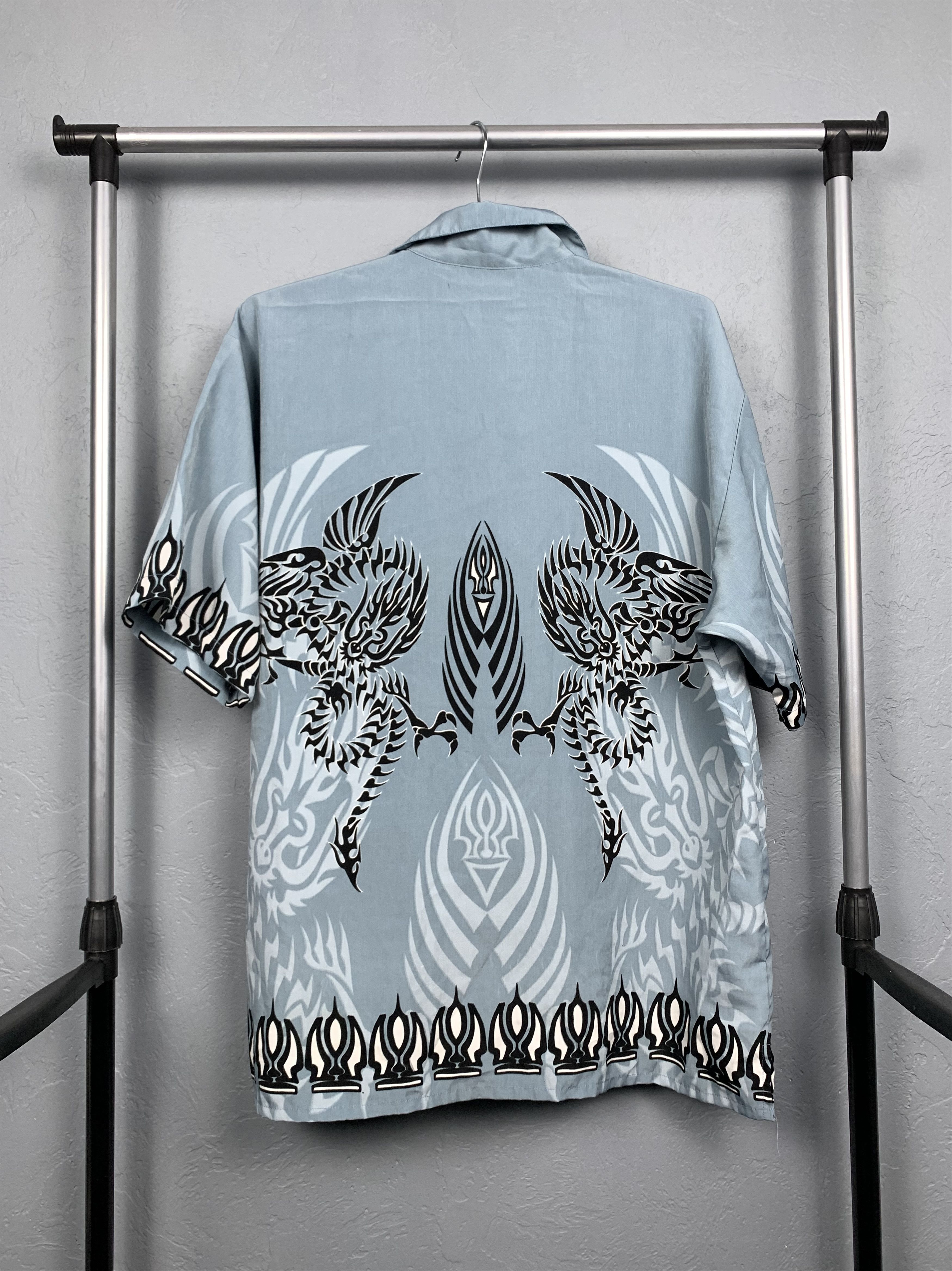 Vintage Vintage Hawaiian Shirt Dragon Printed Size US L / EU 52-54 / 3 - 6 Thumbnail