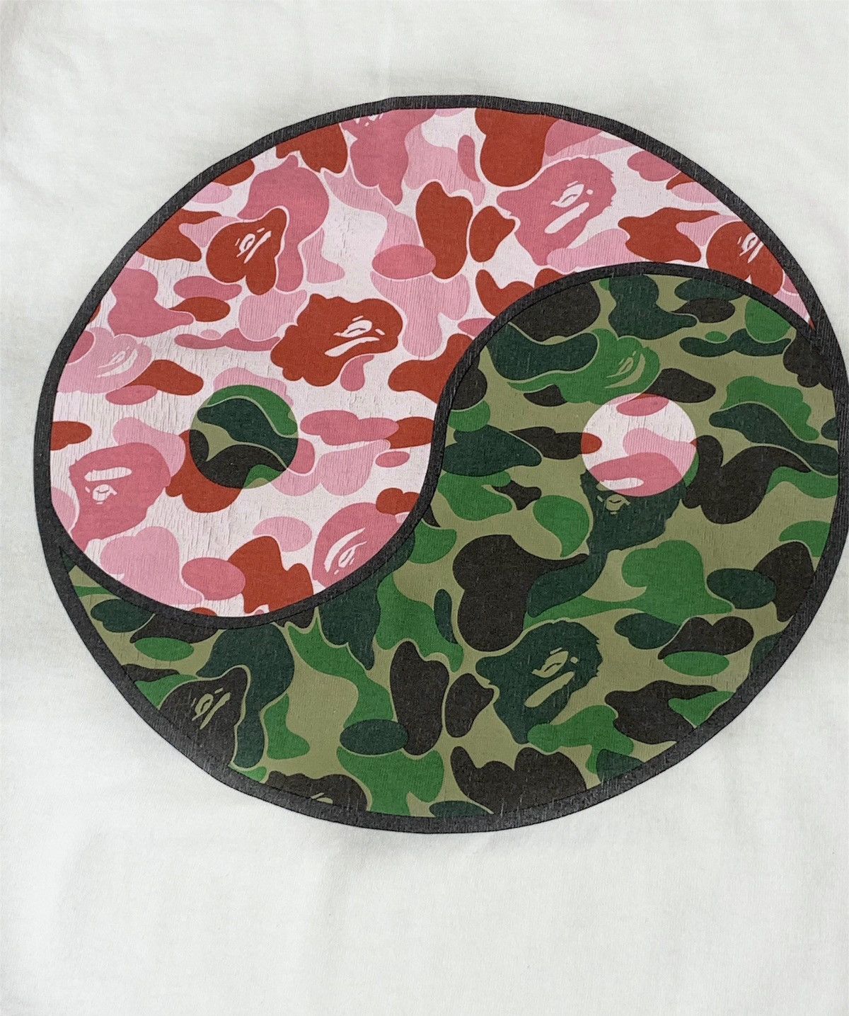 Bape Rare Bape Ying Yang Tai Chi Logo T-Shirt ABC Camo Pink Green Size US L / EU 52-54 / 3 - 2 Thumbnail
