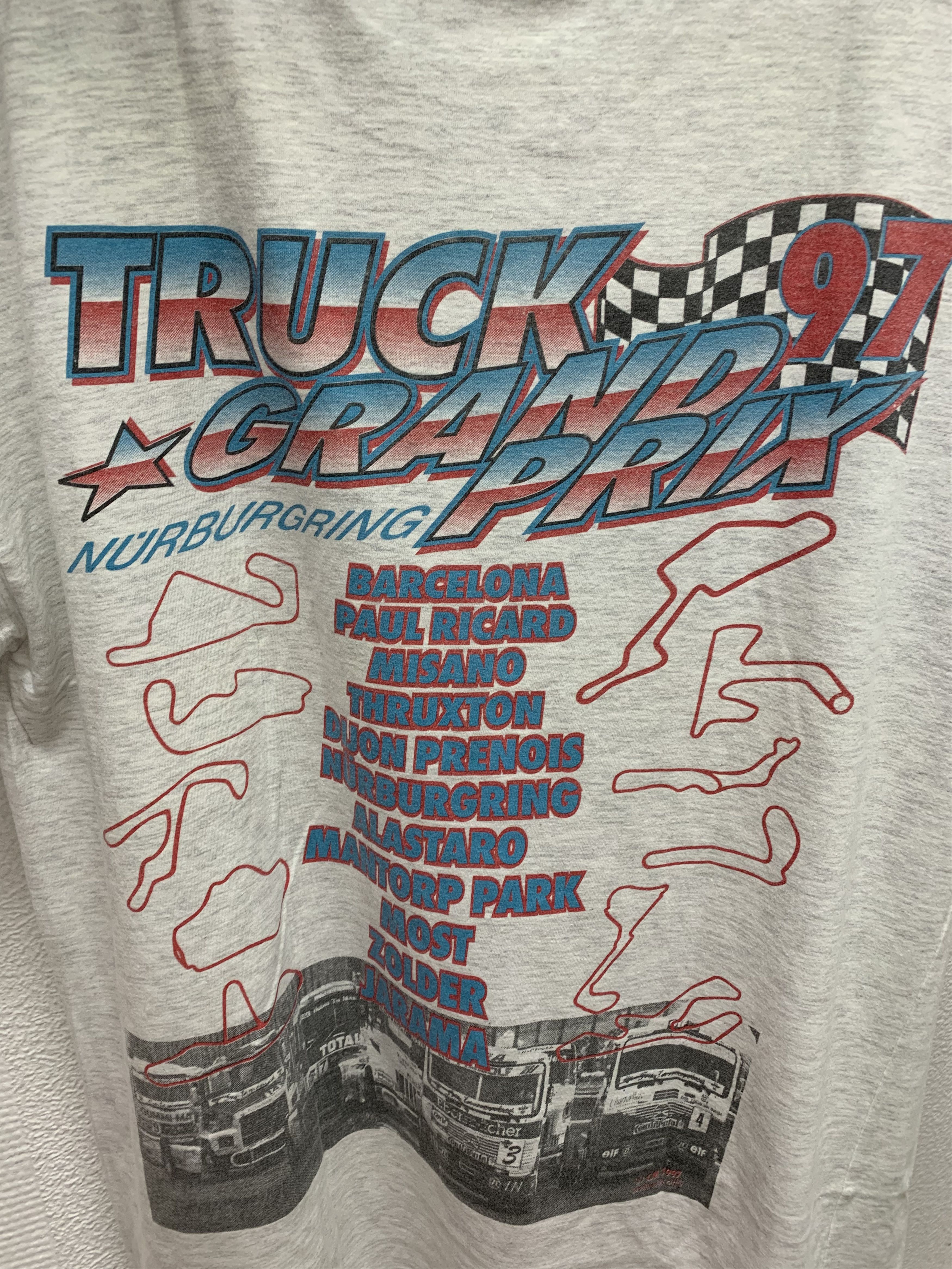 Vintage Racing diesel vintage t-shirt 1997 L truck grand prix Size US L / EU 52-54 / 3 - 4 Thumbnail