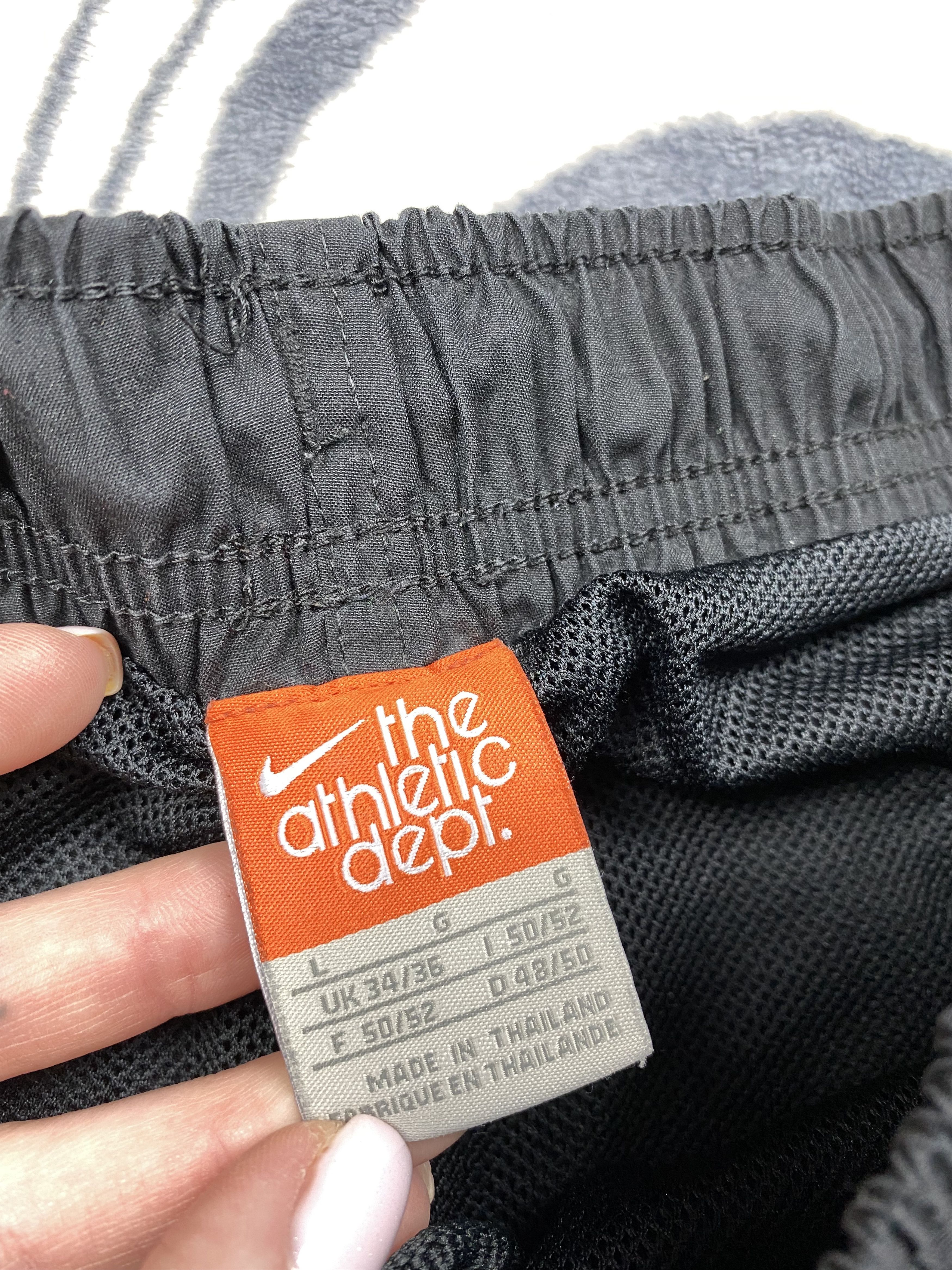 Nike × Vintage Nike Vintage Mens Nylon Shorts Y2K Size US 34 / EU 50 - 5 Thumbnail
