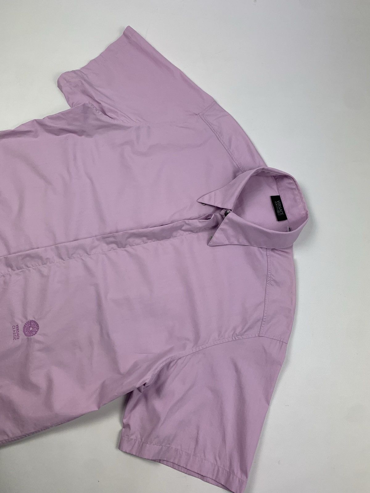 Versace × Vintage Versace Classic V2 men’s vintage luxury short leeve shirt Size US XL / EU 56 / 4 - 5 Thumbnail