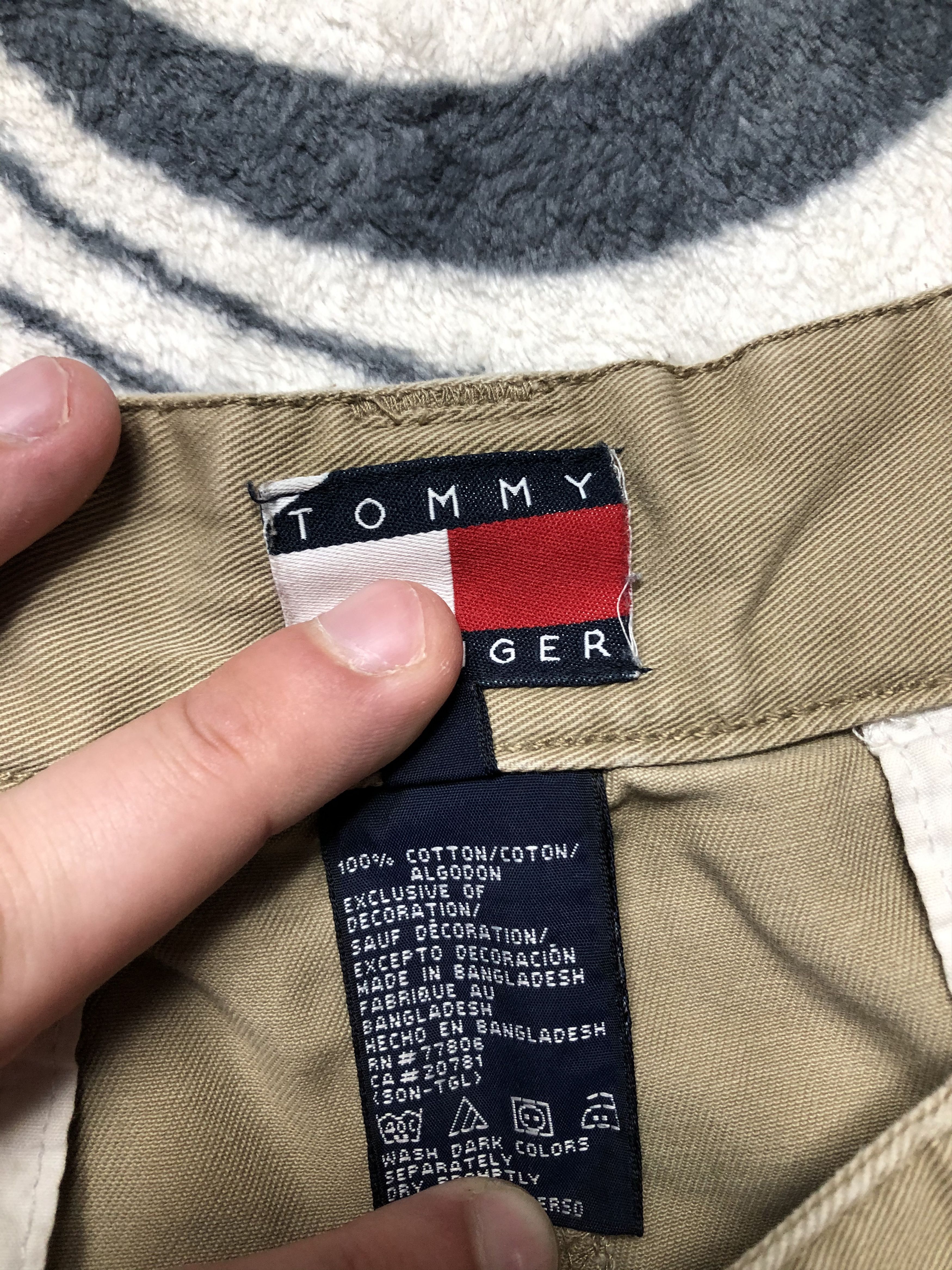 Tommy Hilfiger × Vintage Tommy Hilfiger Vintage Mens Cargo Shorts Size US 35 - 4 Thumbnail