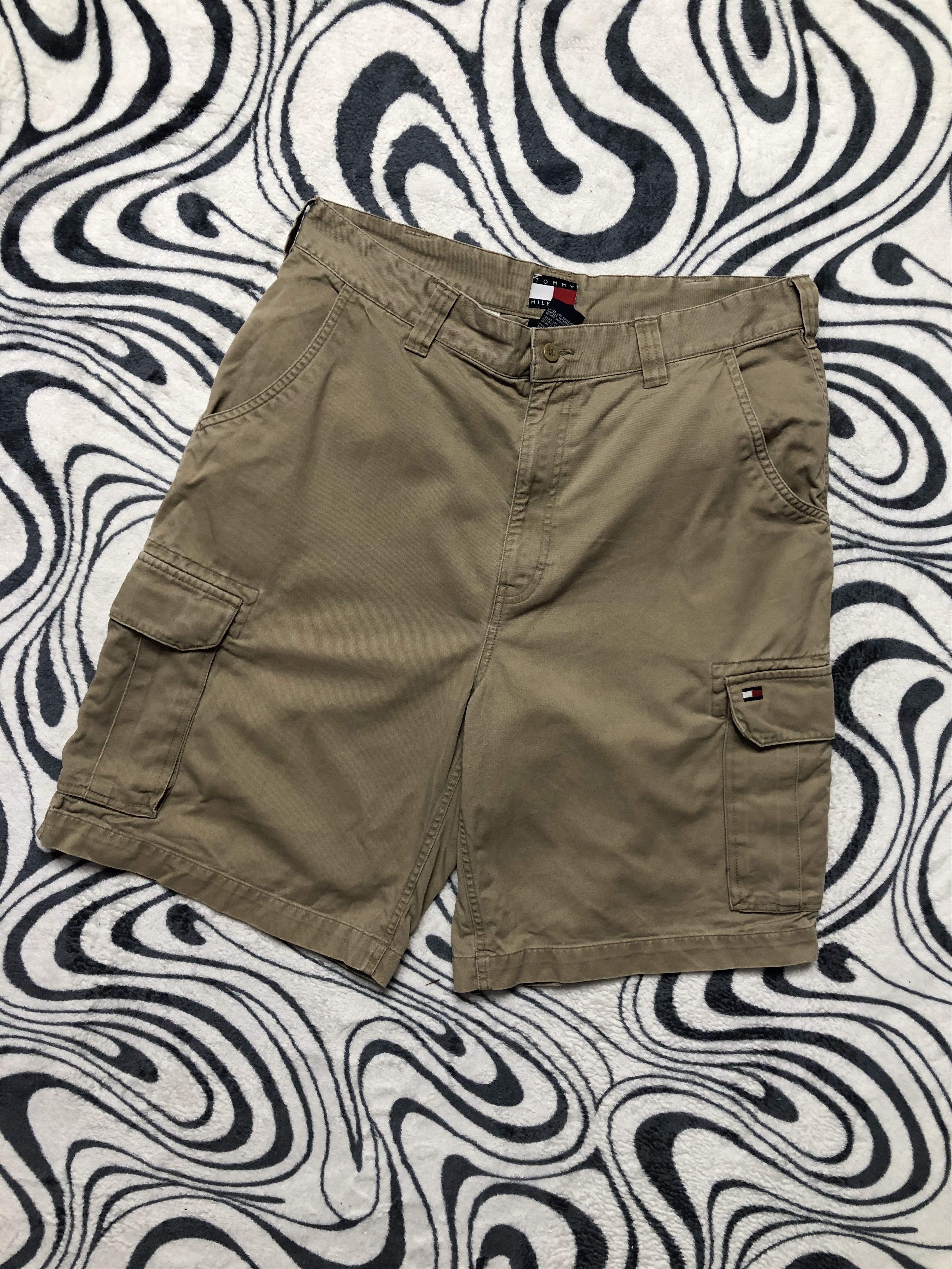 Tommy Hilfiger × Vintage Tommy Hilfiger Vintage Mens Cargo Shorts Size US 35 - 1 Thumbnail