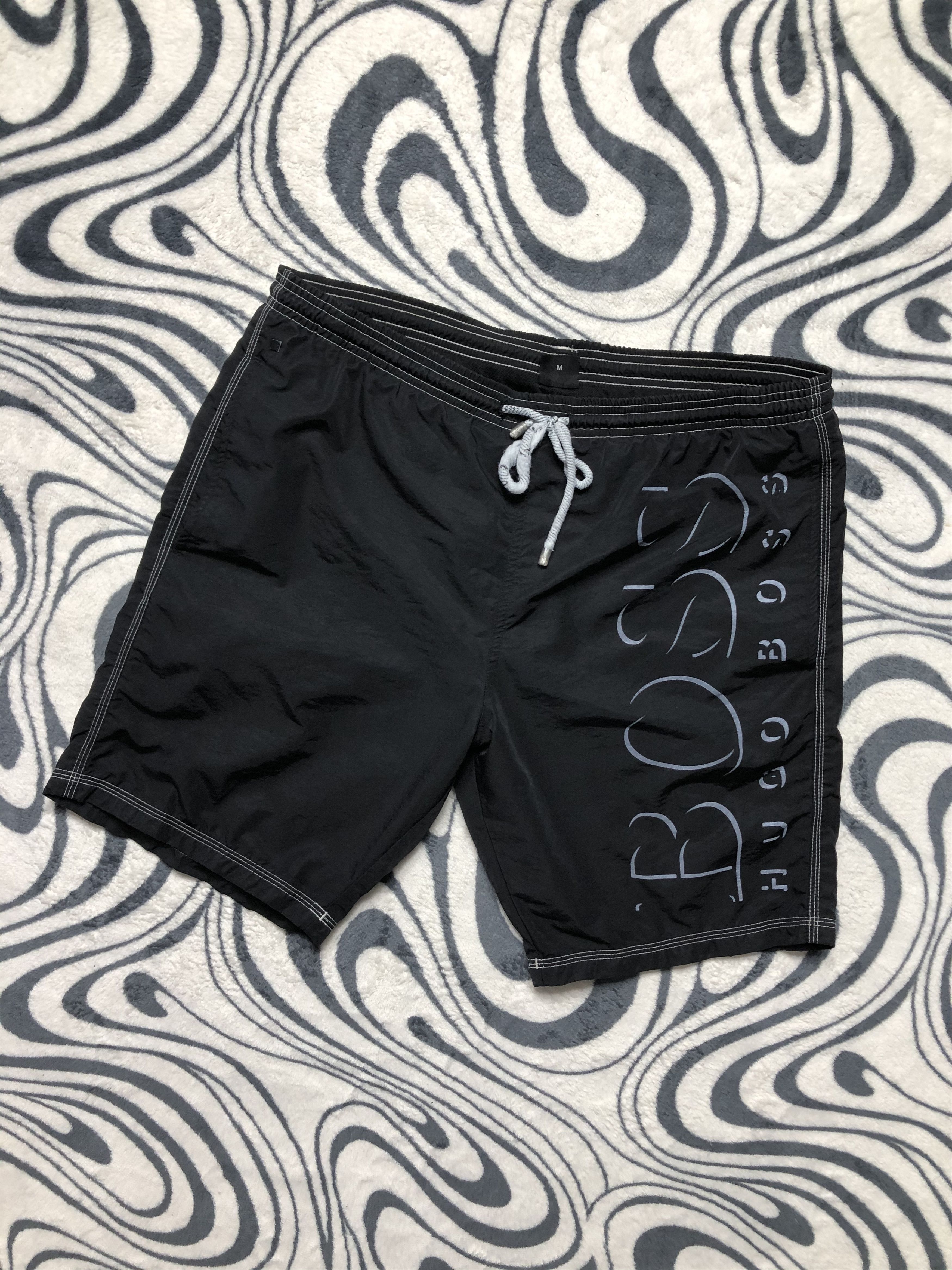 Hugo Boss × Vintage Hugo Boss Mens Nylon Shorts Size US 32 / EU 48 - 1 Thumbnail