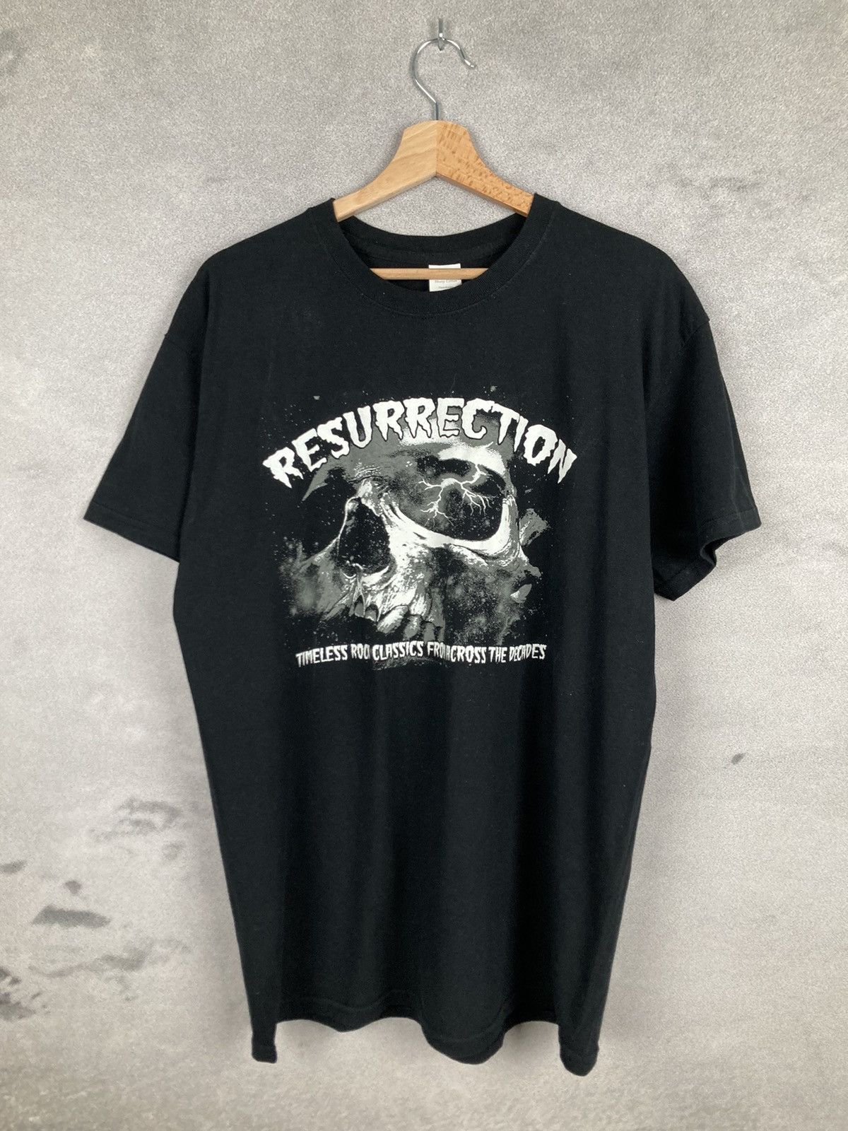 Vintage Vintage T-shirt Resurrection Horror Art Rock Graphic Size US L / EU 52-54 / 3 - 1 Thumbnail