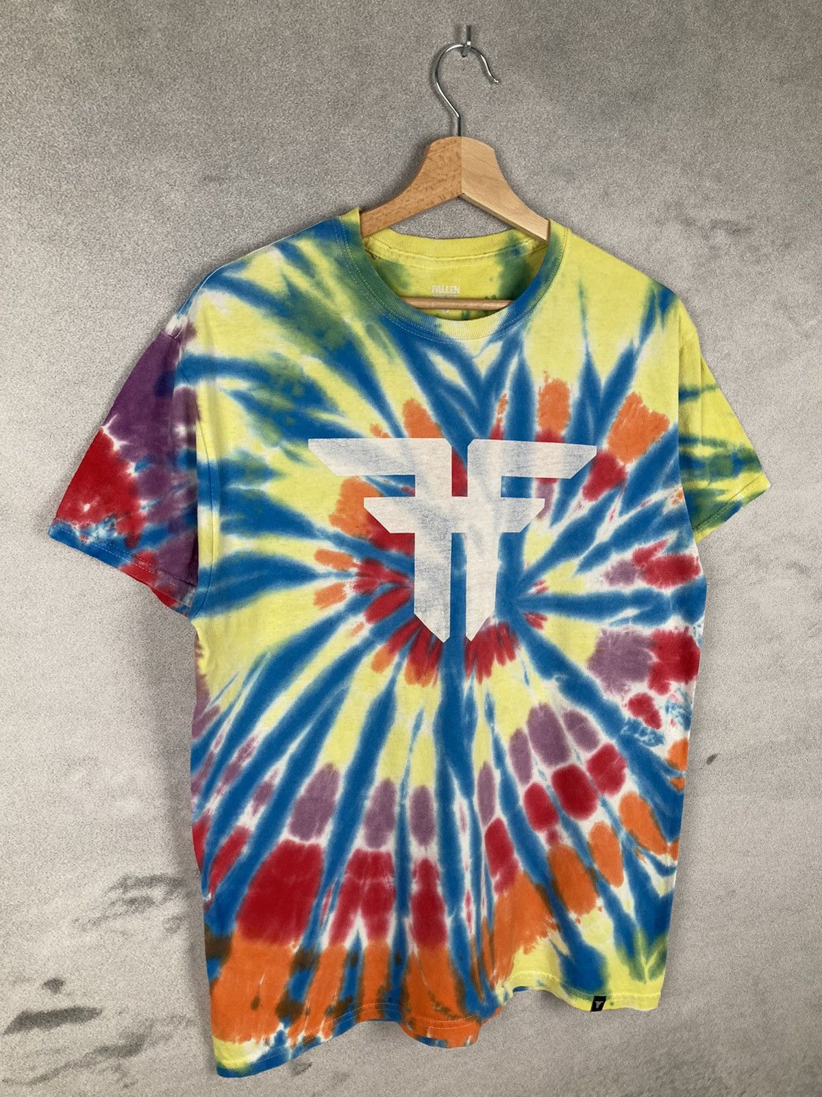 Fallen Vintage Fallen Skateboards Tie Dye T-shirt Logo Size US M / EU 48-50 / 2 - 4 Thumbnail