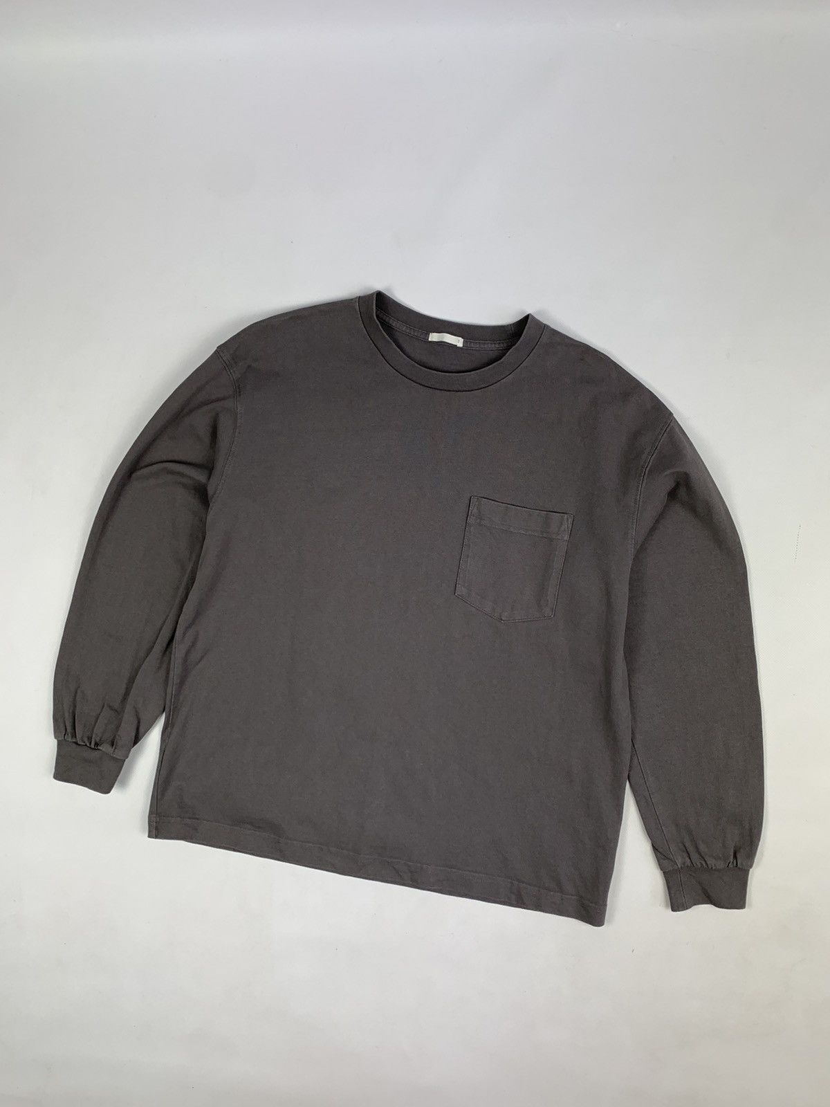 Other GU Japan men’s chest pocket long sleeve t shirt pullover Size US S / EU 44-46 / 1 - 1 Thumbnail