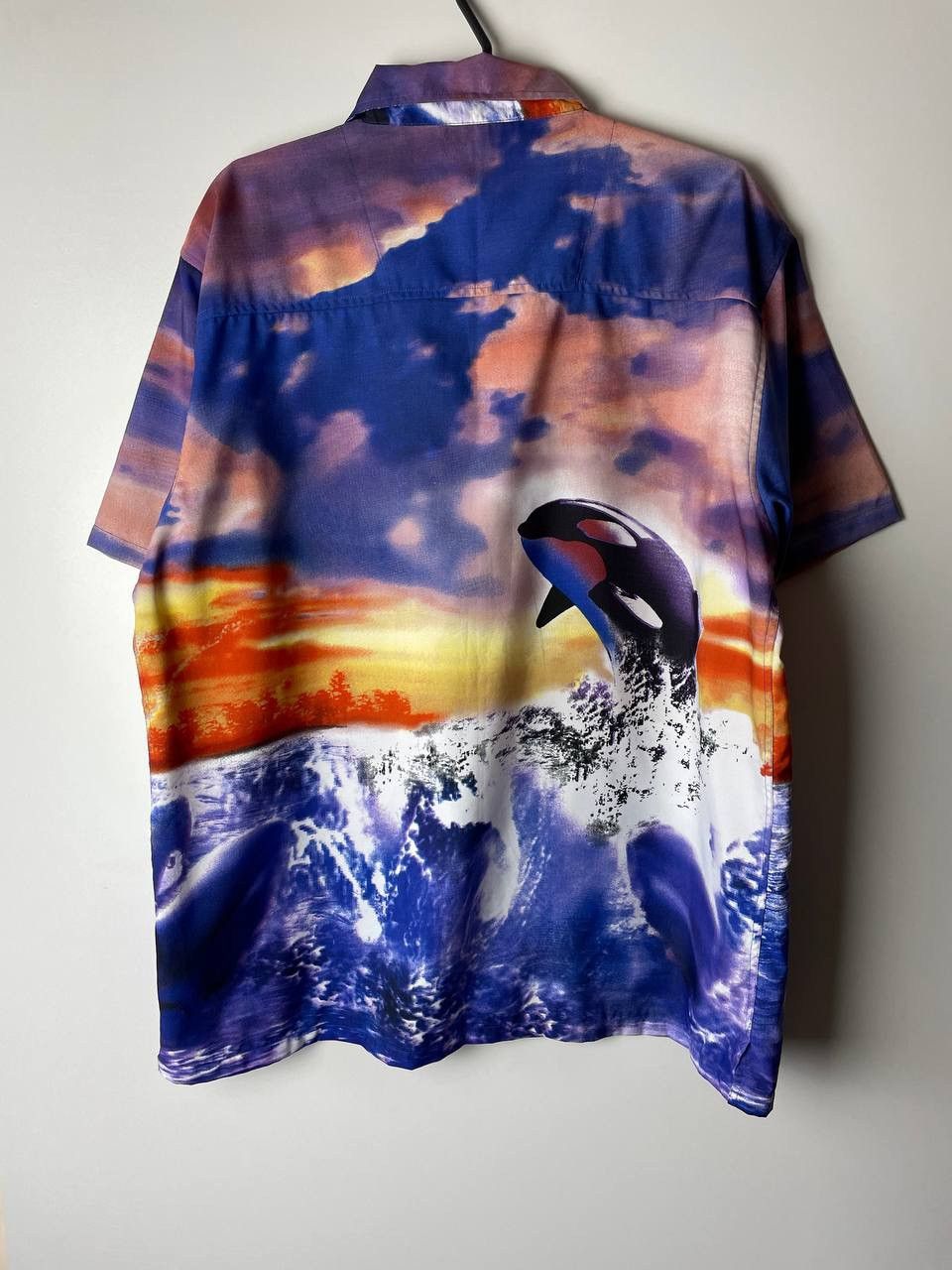 Vintage Dolphin crazy vintage shirts size XL Size US XL / EU 56 / 4 - 2 Thumbnail