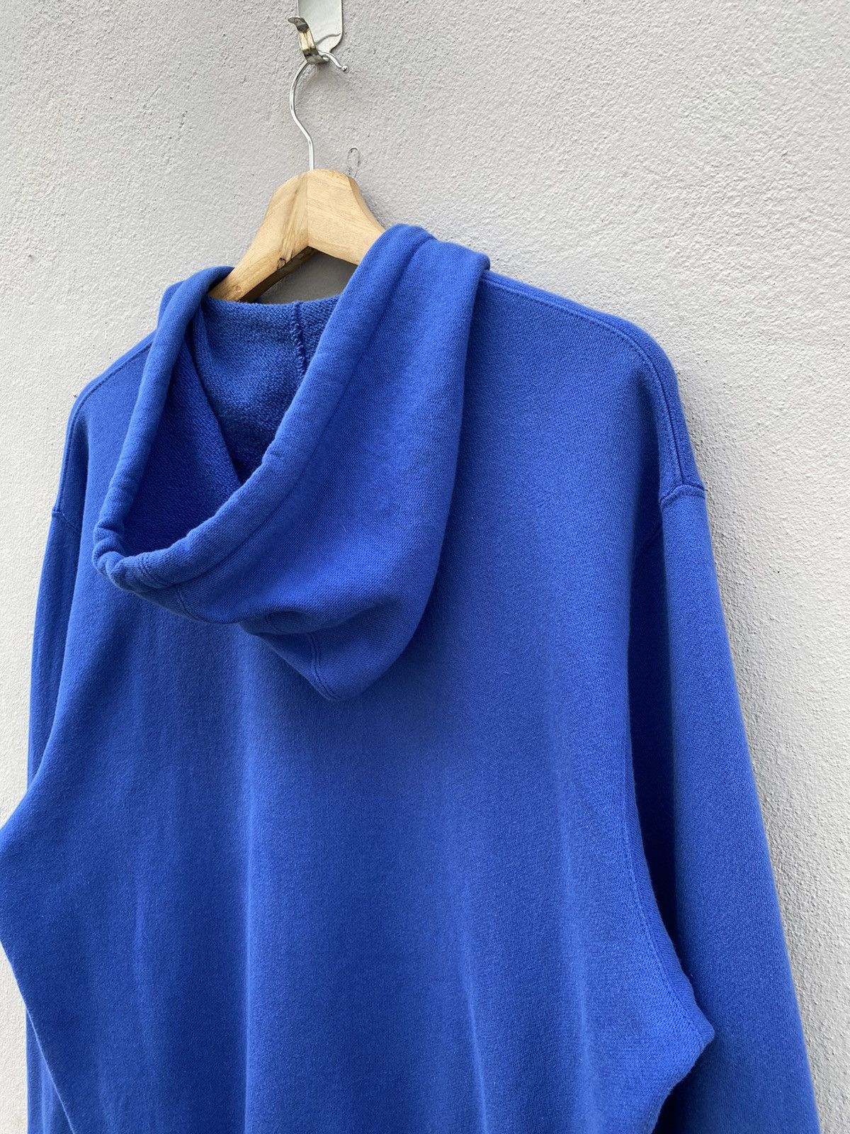 Nike Vintage Y2K NIKE Mini Chest Swoosh Royal Blue Rare L Hoodie Size US L / EU 52-54 / 3 - 10 Thumbnail
