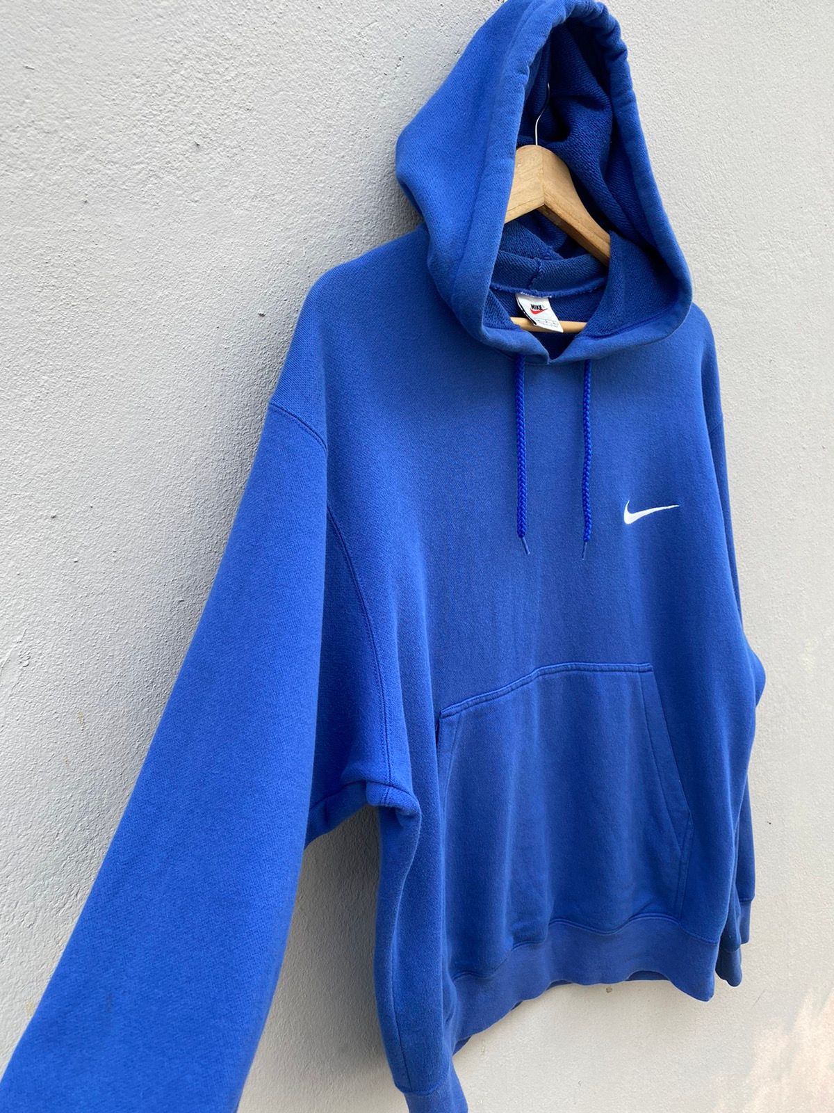 Nike 💥Vintage Y2K NIKE Mini Chest Swoosh Royal Blue Rare L Hoodie Size US L / EU 52-54 / 3 - 3 Thumbnail