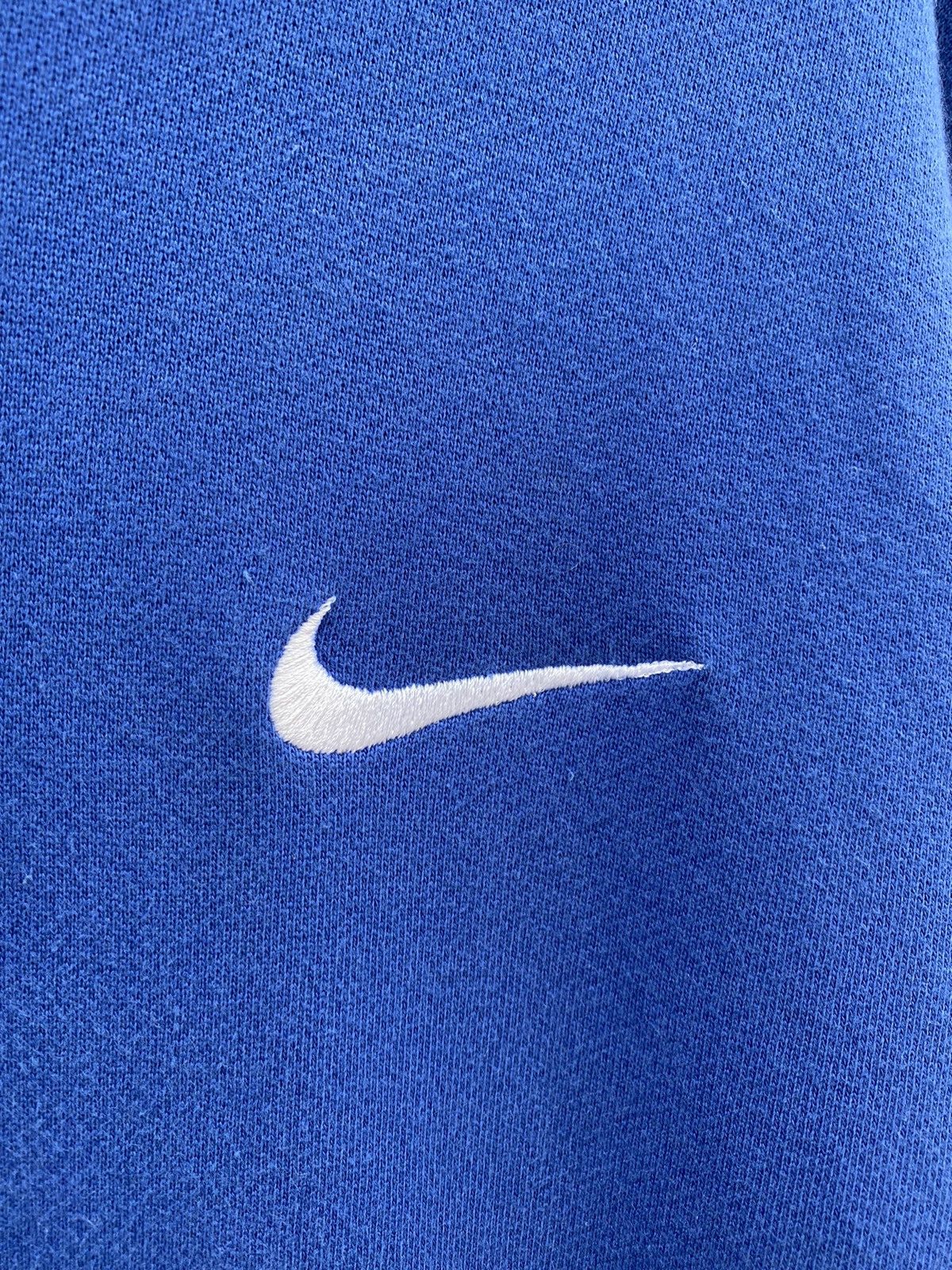 Nike Vintage Y2K NIKE Mini Chest Swoosh Royal Blue Rare L Hoodie Size US L / EU 52-54 / 3 - 7 Thumbnail