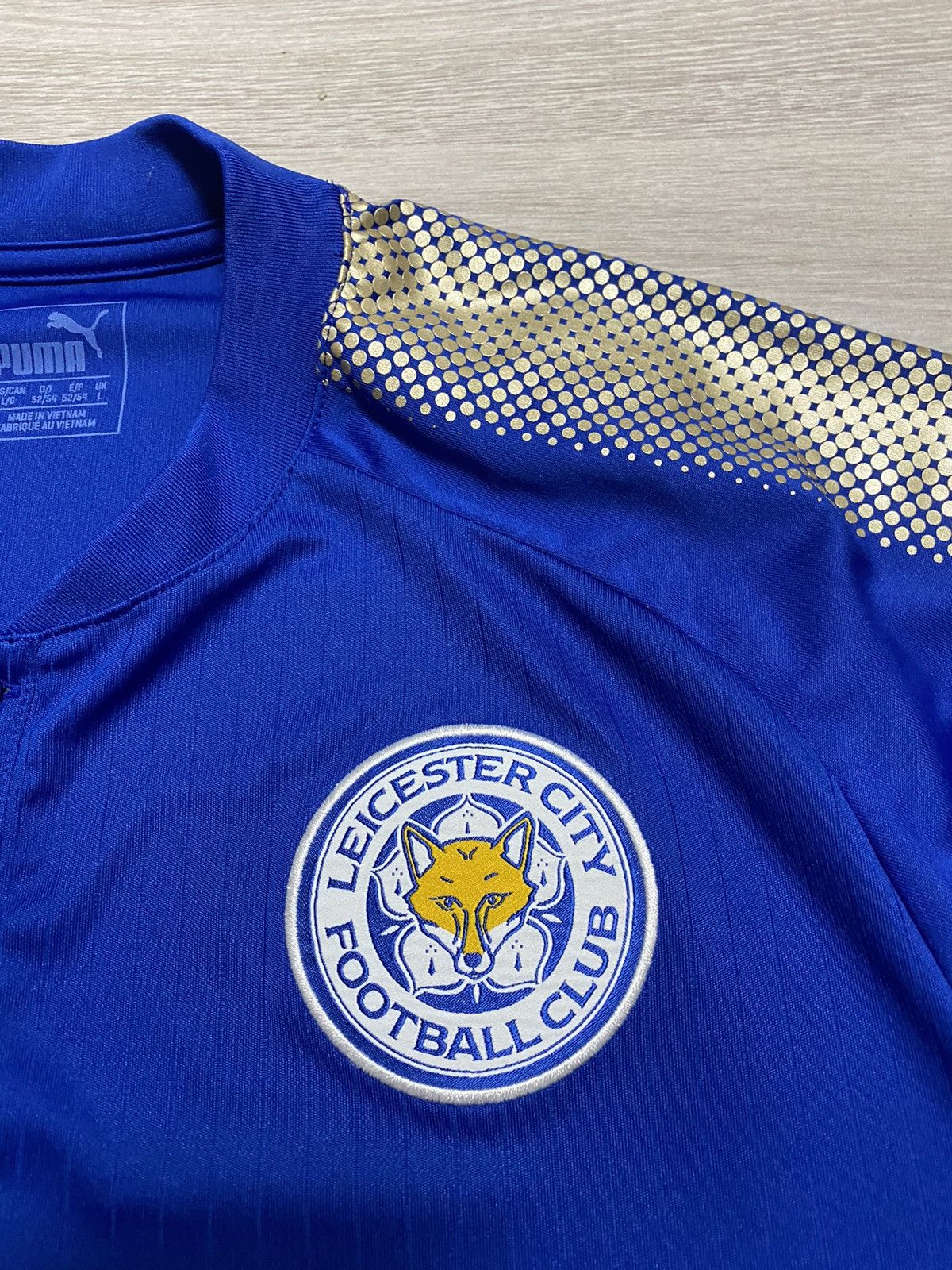 Puma Puma jersey Leicester city home shirt England Size US M / EU 48-50 / 2 - 4 Thumbnail