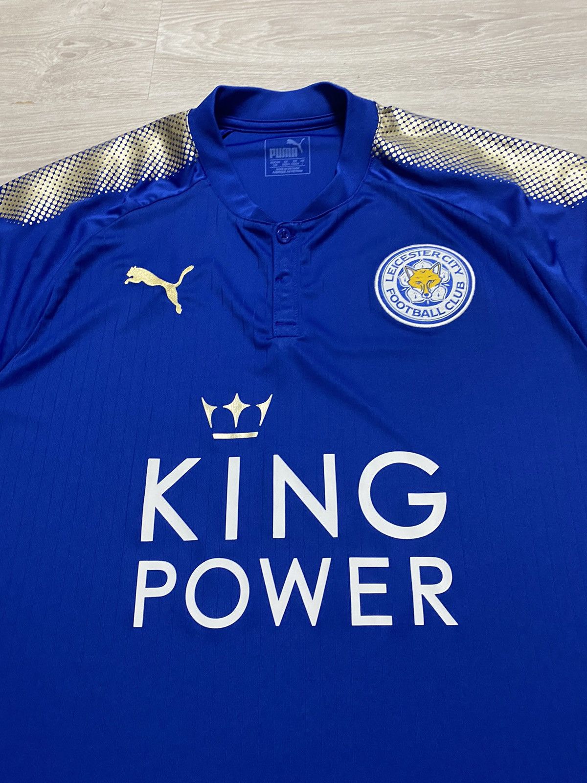 Puma Puma jersey Leicester city home shirt England Size US M / EU 48-50 / 2 - 3 Thumbnail