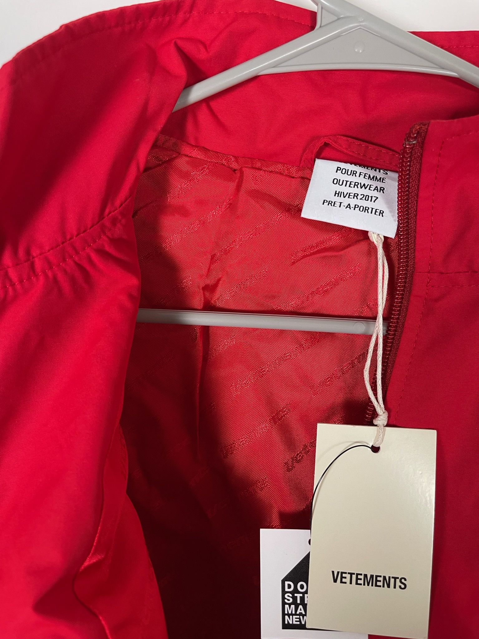 Vetements 🚭BRAND NEW OG Demna🚭Fall/Winter 2017 Cropped Track Jacket Size US L / EU 52-54 / 3 - 6 Thumbnail