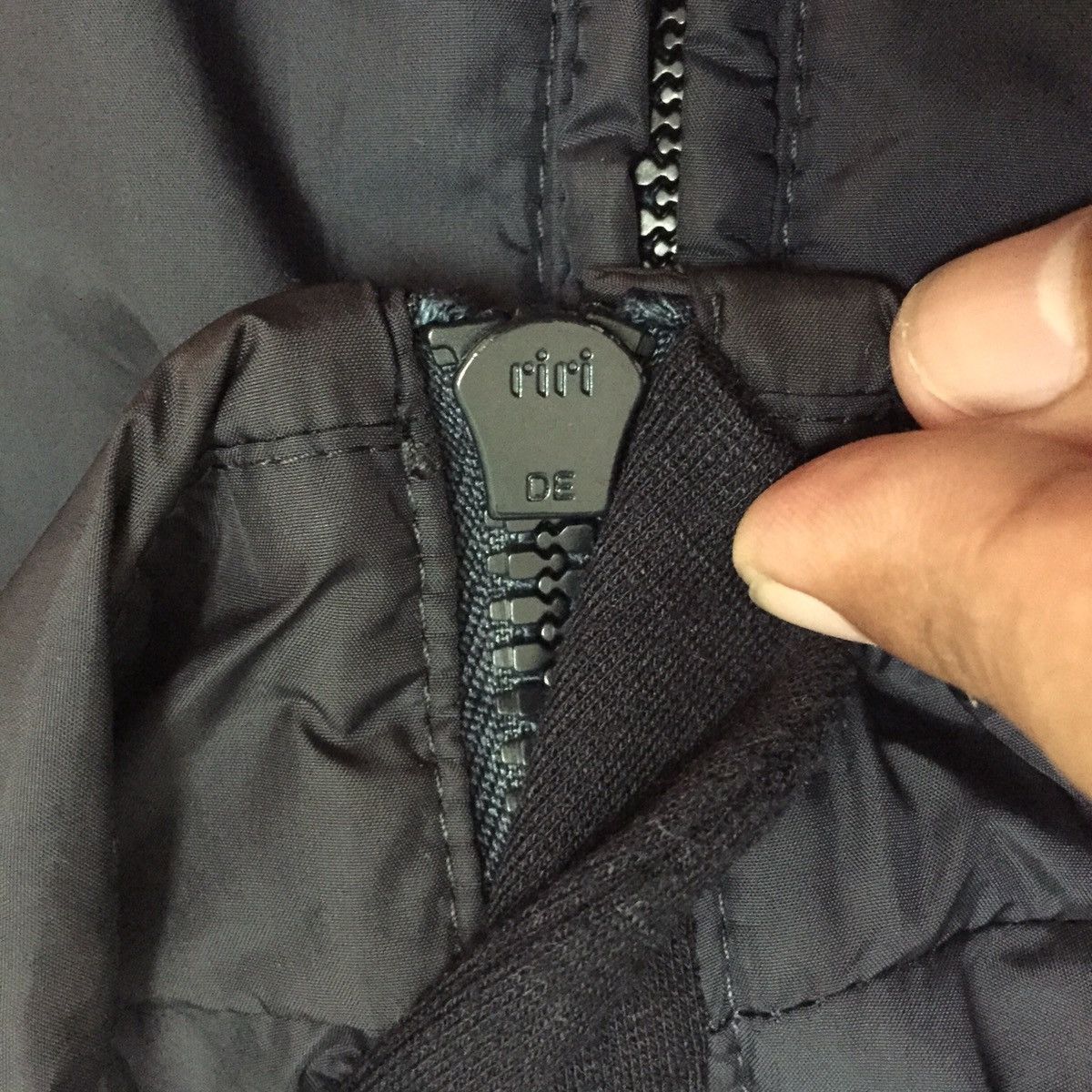 Jil Sander Jil Sander Nylon Front Sweater Zipper Jacket Size US M / EU 48-50 / 2 - 9 Thumbnail