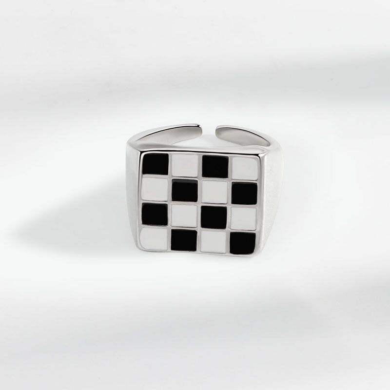 Jewelry Creative Unique Black White Grid Rings Size ONE SIZE - 2 Thumbnail