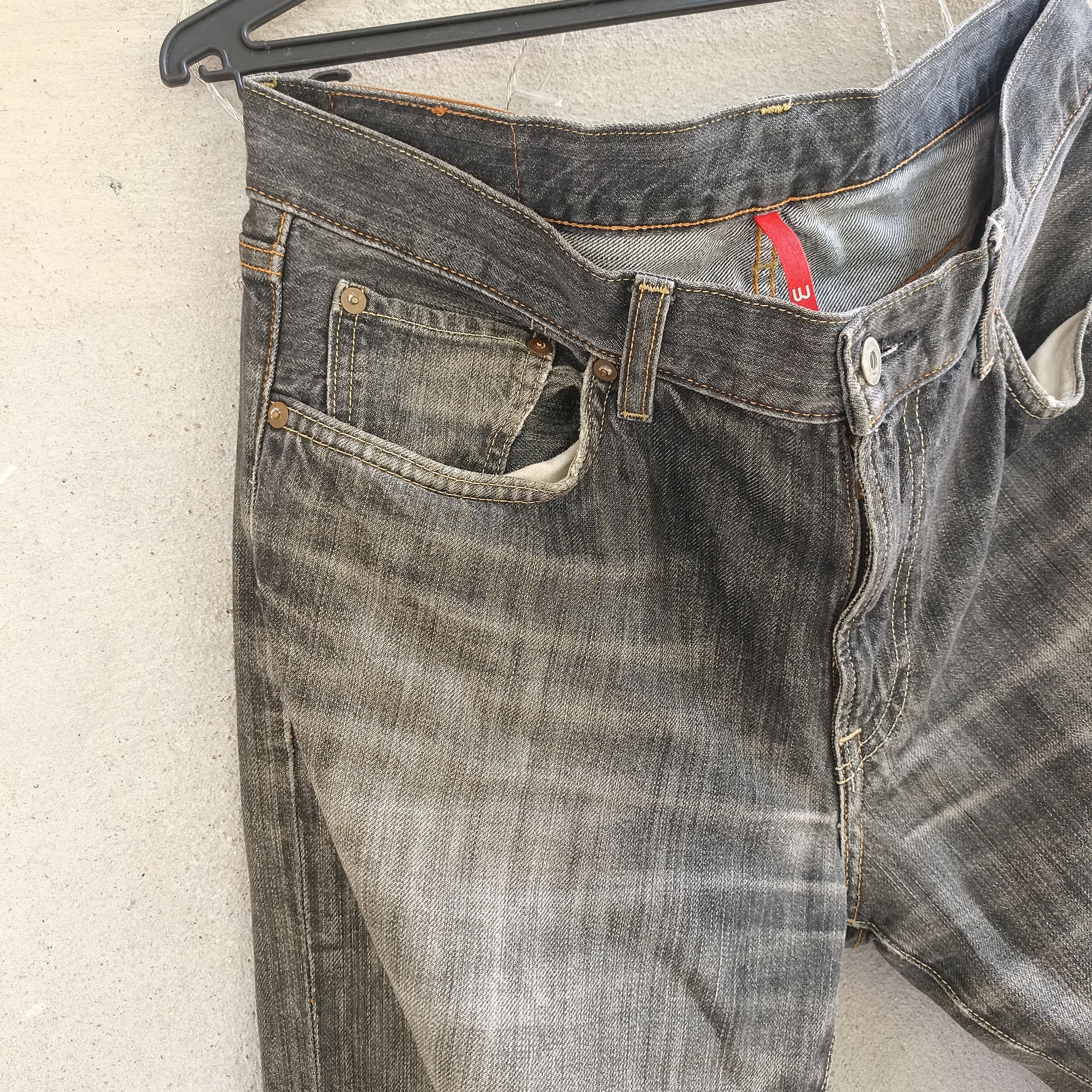 Japanese Brand × Uniqlo Uniqlo Uj Distressed Patches Acid Wash Denim Size US 34 / EU 50 - 4 Thumbnail