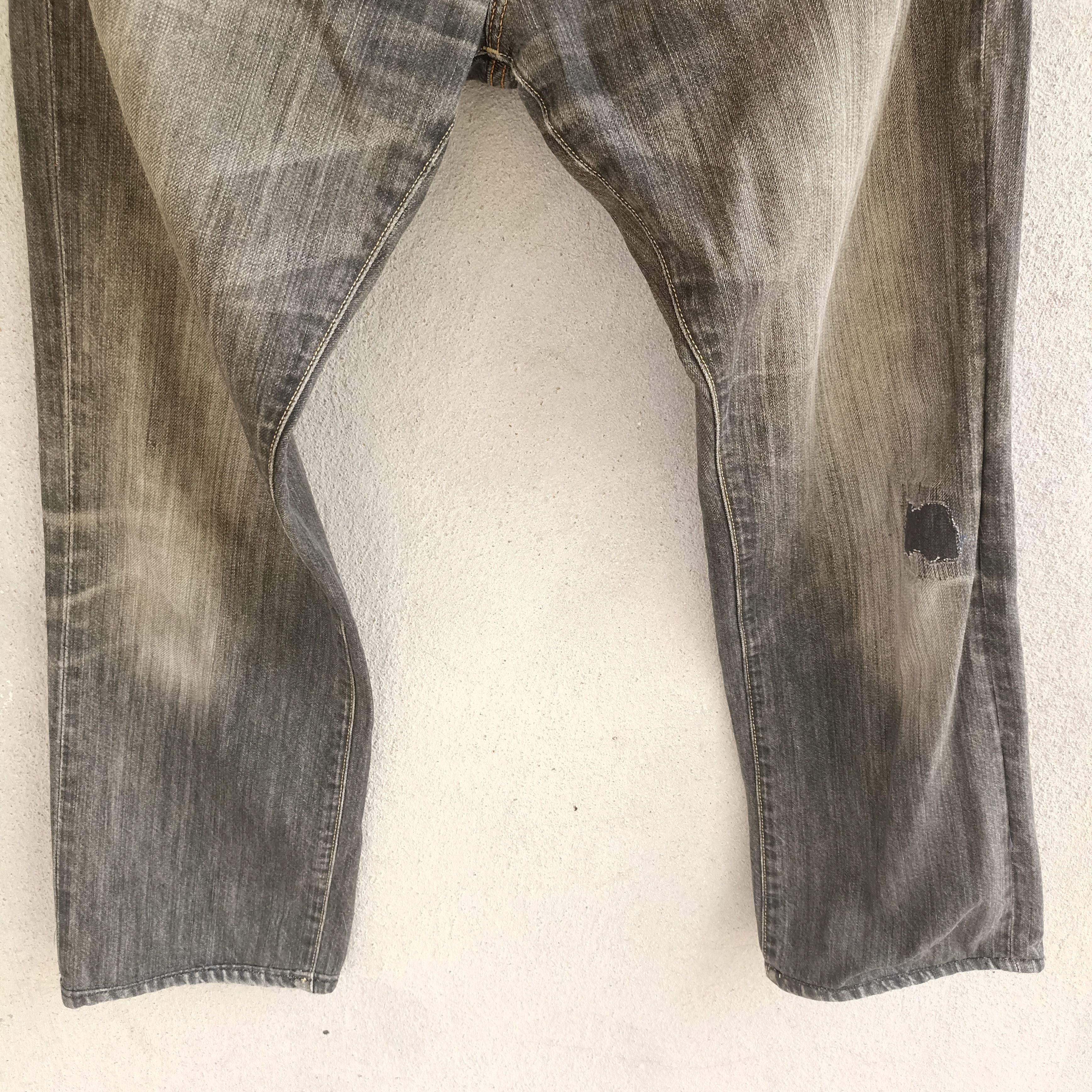 Japanese Brand × Uniqlo Uniqlo Uj Distressed Patches Acid Wash Denim Size US 34 / EU 50 - 3 Thumbnail