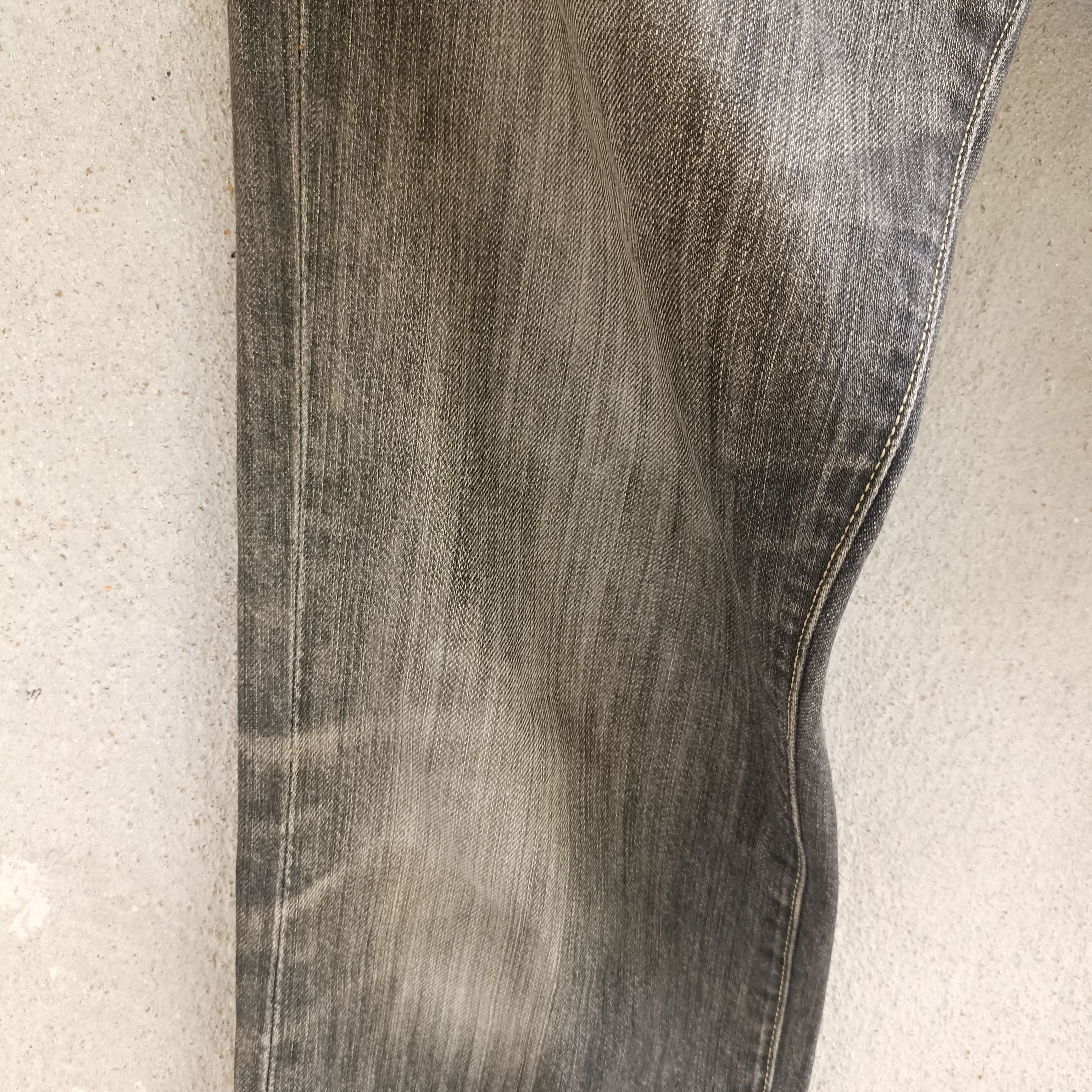 Japanese Brand × Uniqlo Uniqlo Uj Distressed Patches Acid Wash Denim Size US 34 / EU 50 - 6 Thumbnail