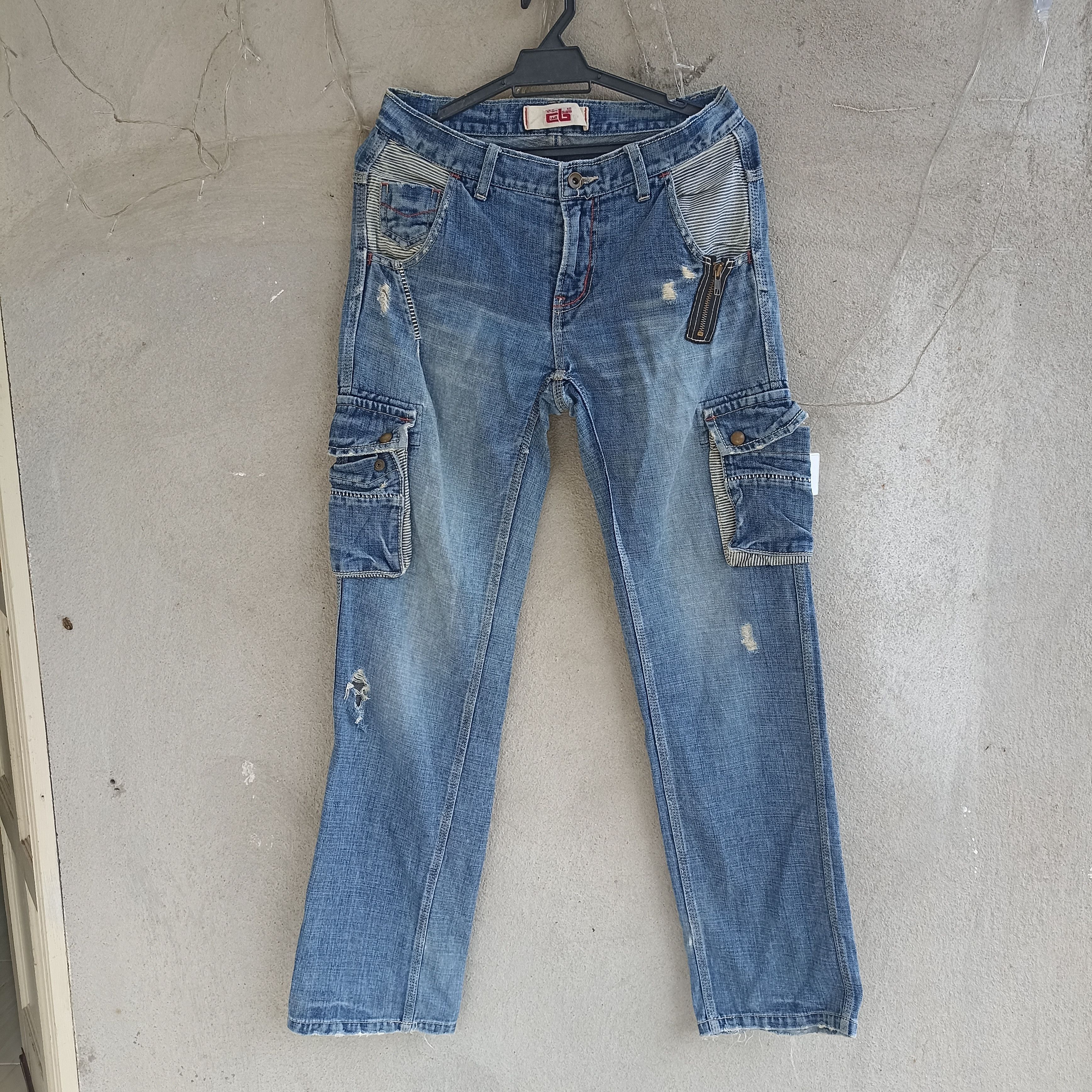 Japanese Brand Cube Sugar Distressed Multipocket Jeans Size US 30 / EU 46 - 1 Thumbnail