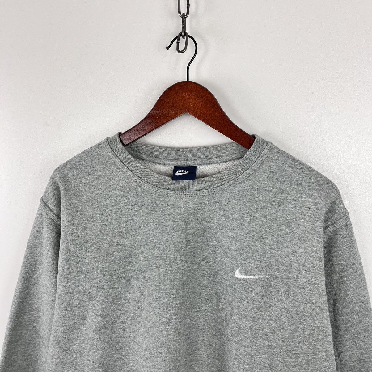Nike × Vintage Nike Sweatshirt Crew Neck Embroidery Small Swoosh Logo 2XL Size US XXL / EU 58 / 5 - 2 Thumbnail