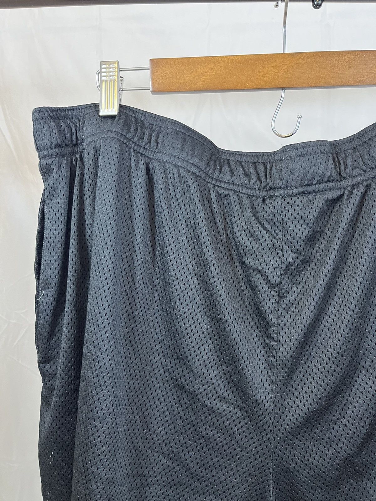 Starter Starter Black Mesh XXL Baggy Adjustable Shorts Size US 39 - 11 Thumbnail