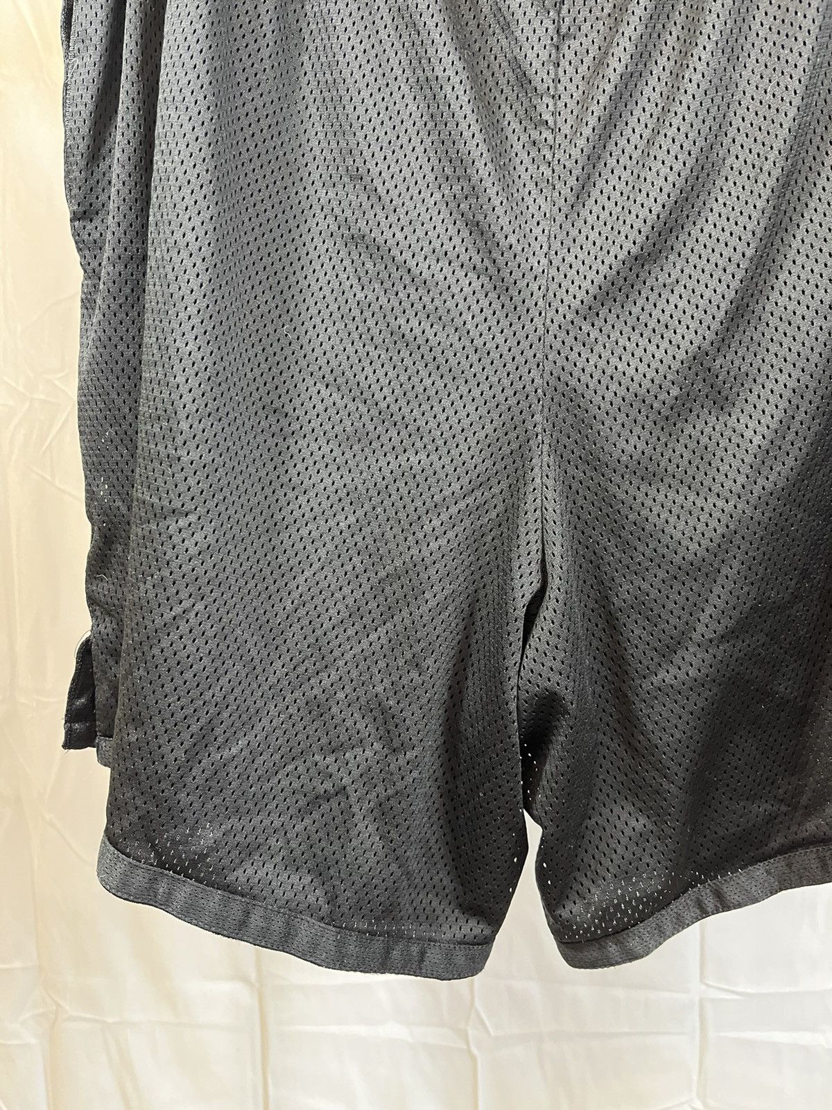 Starter Starter Black Mesh XXL Baggy Adjustable Shorts Size US 39 - 13 Thumbnail