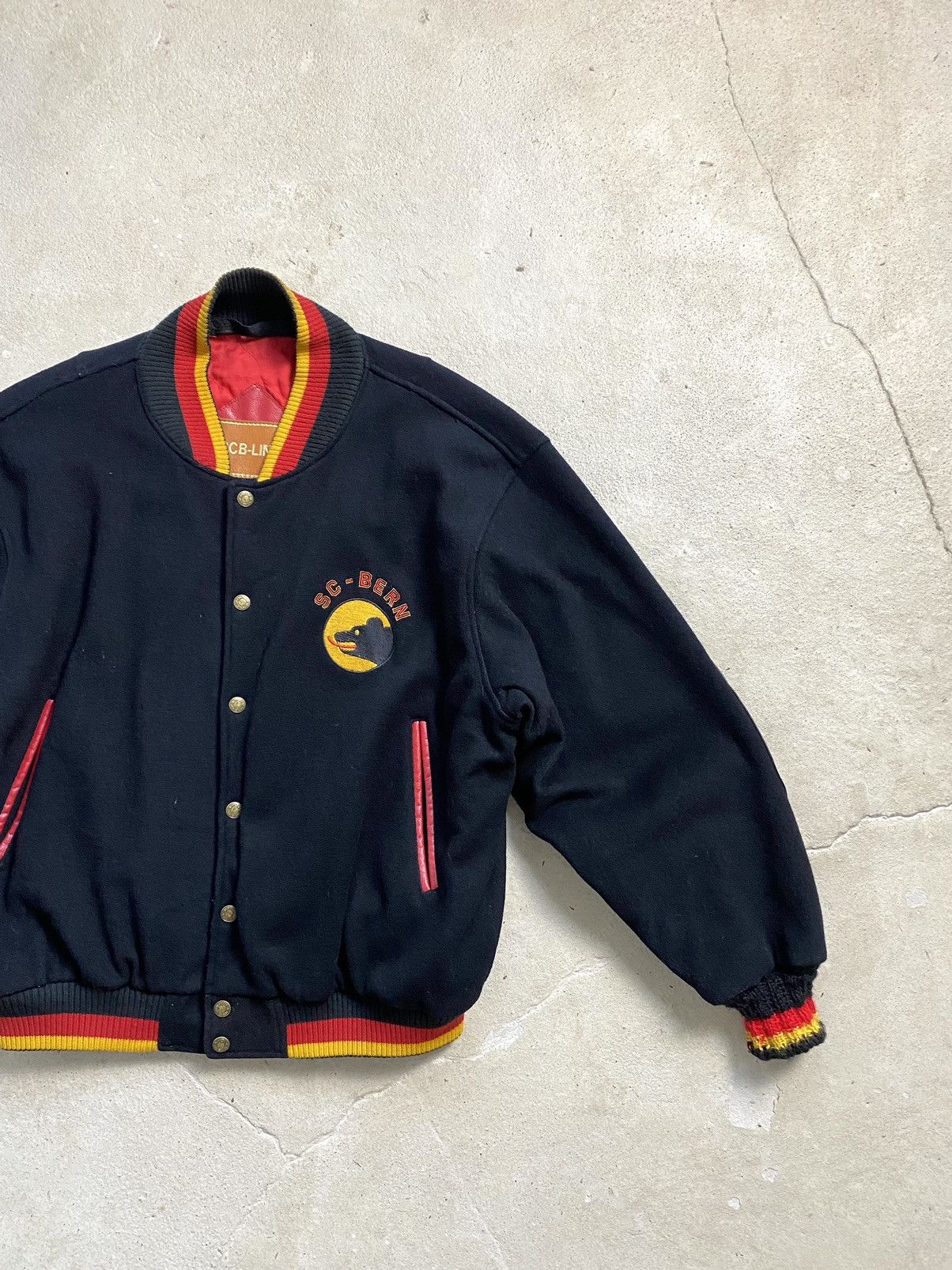 NHL Rare! Vintage 90s SC Bern Hockey Bear Bomber Jacket Y2K Size US M / EU 48-50 / 2 - 4 Thumbnail