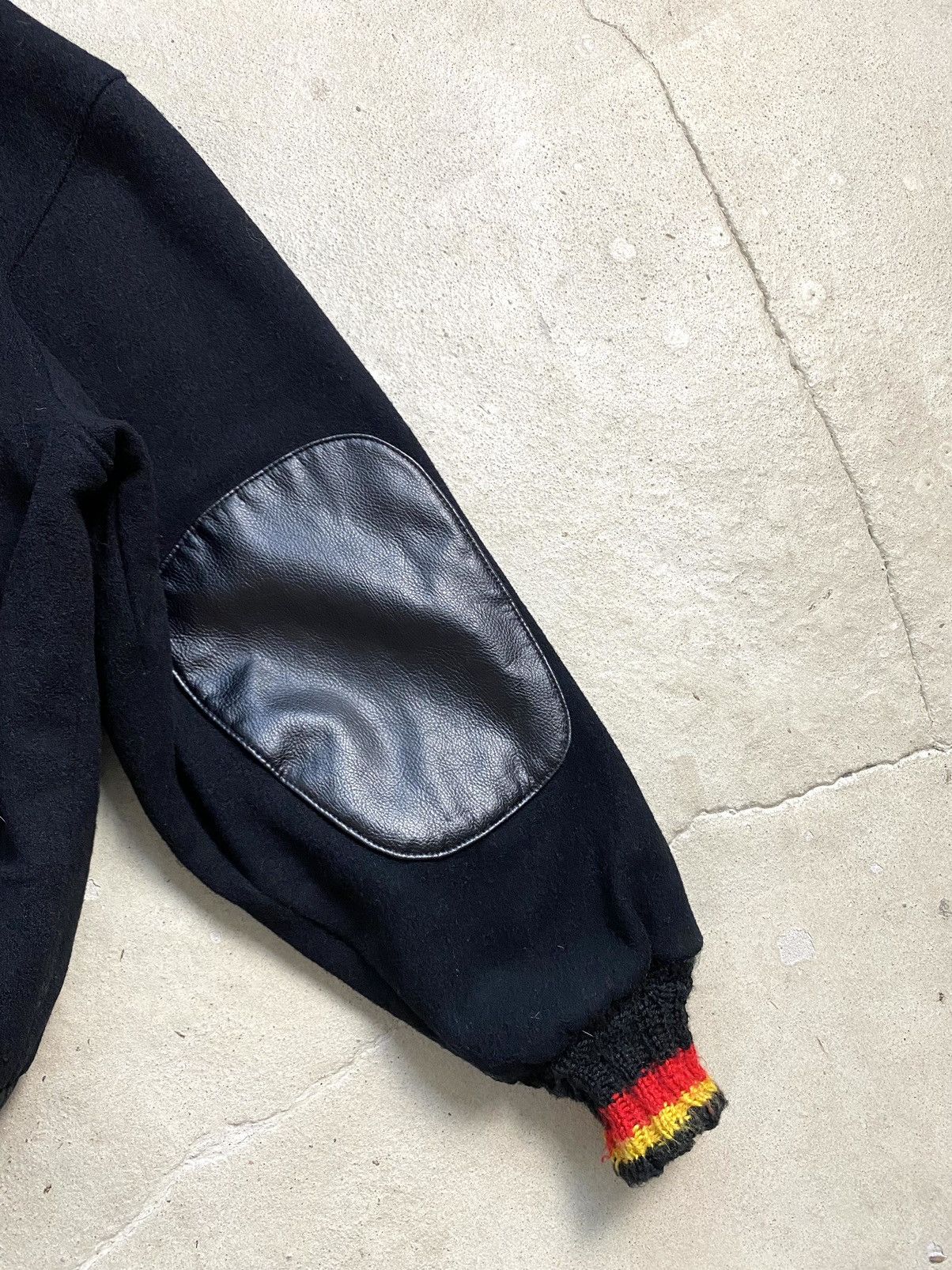 NHL Rare! Vintage 90s SC Bern Hockey Bear Bomber Jacket Y2K Size US M / EU 48-50 / 2 - 22 Thumbnail